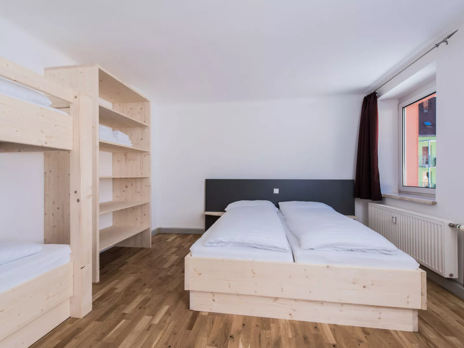 Für bis zu 27 Personen mit Sauna-Inside