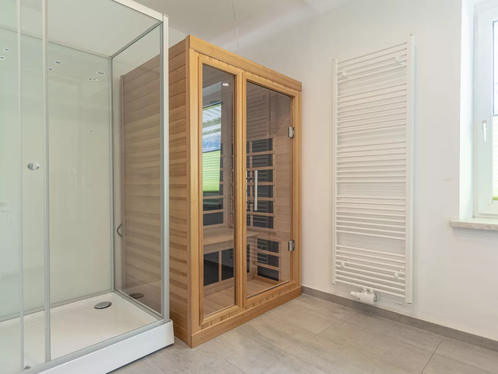 Für bis zu 8 Personen mit IR Sauna-Inside