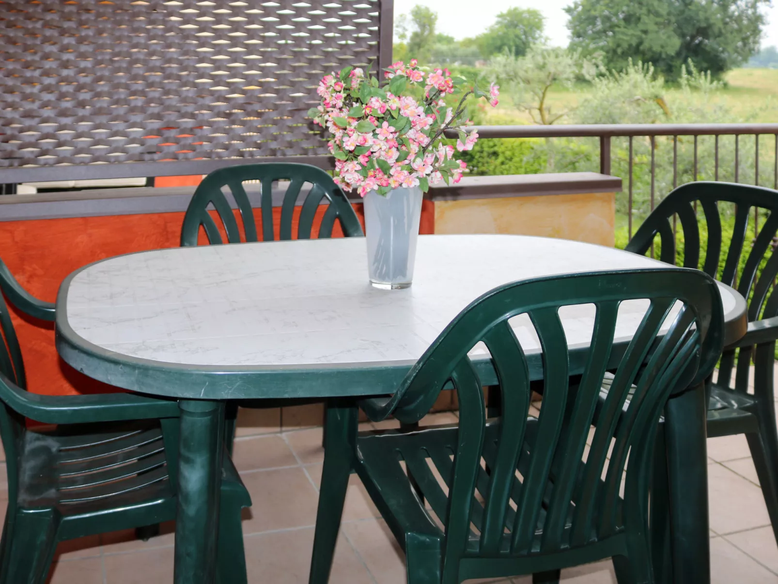 Le Camelie-Outside