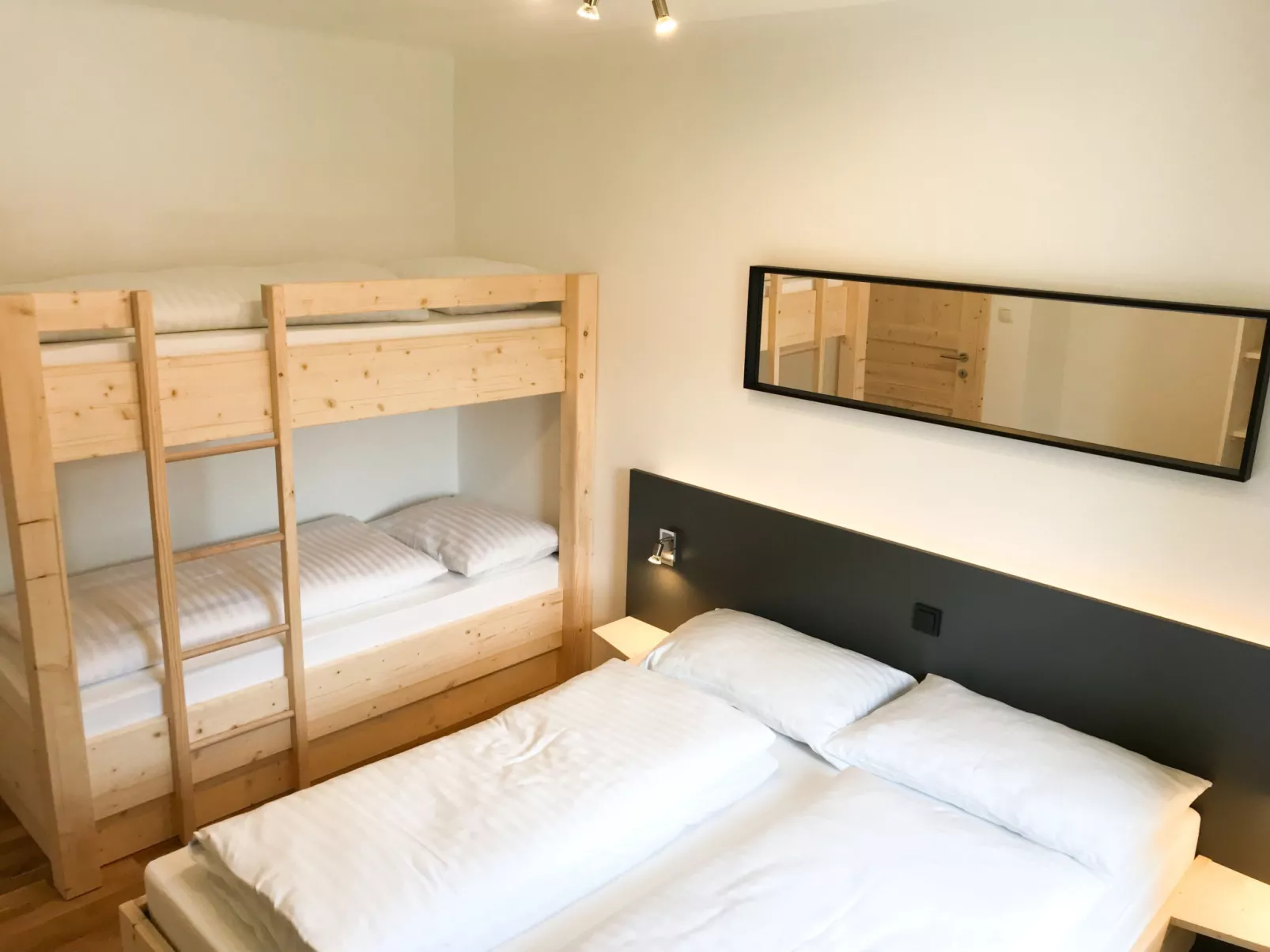 Für bis zu 8 Personen mit IR Sauna-Inside