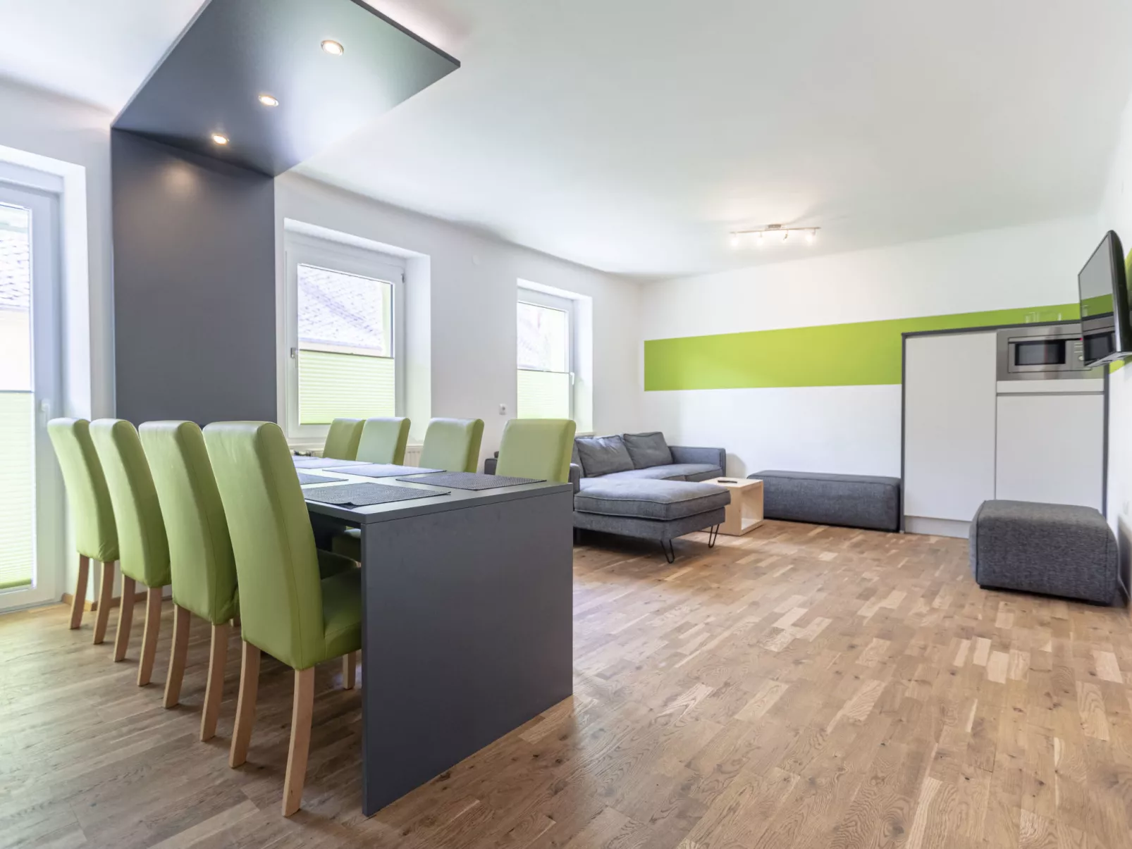 Für bis zu 8 Personen mit IR Sauna-Inside