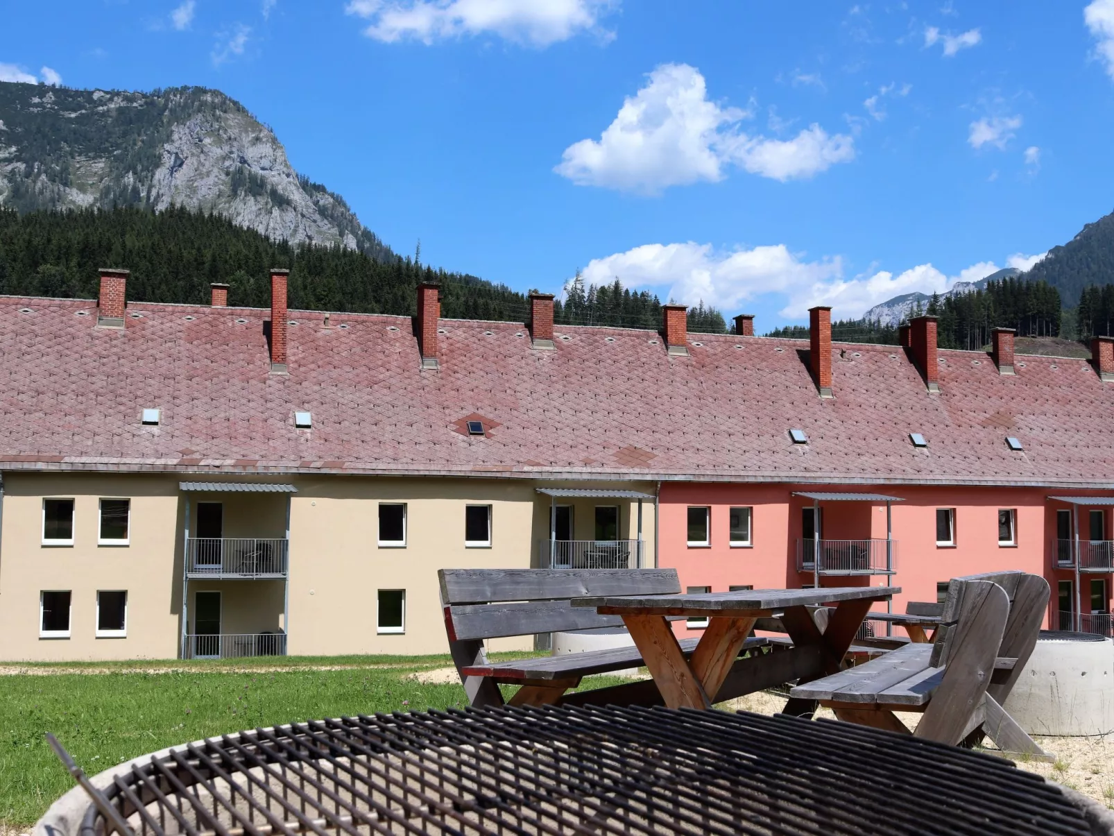 Für bis zu 4 Personen mit IR-Sauna-Outside