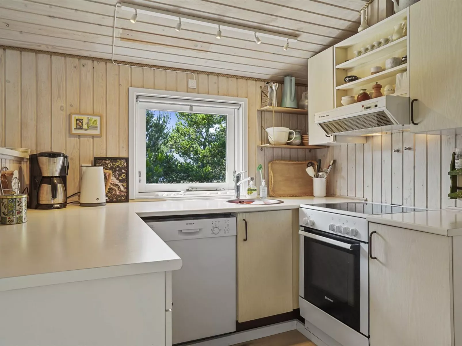 "Sheyla" - 150m from the sea-Inside