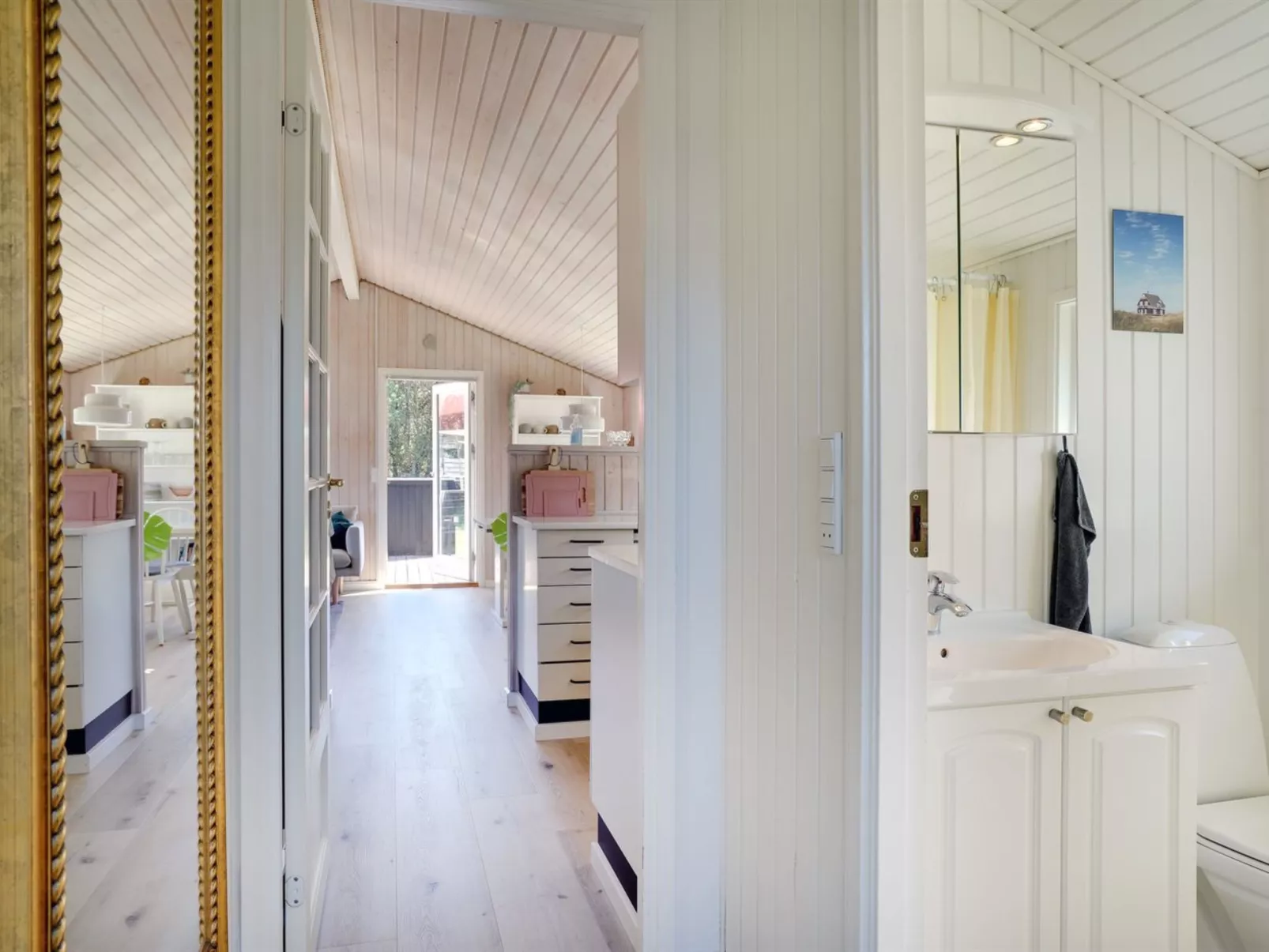 "Sheyla" - 150m from the sea-Inside