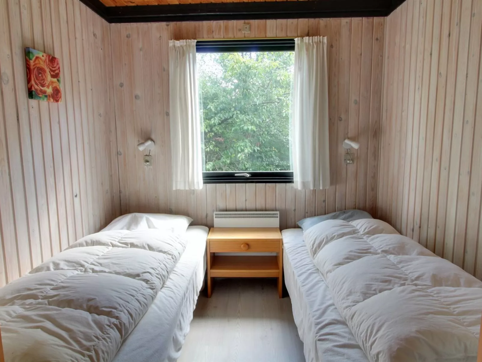"Any" - 11km from the sea-Inside
