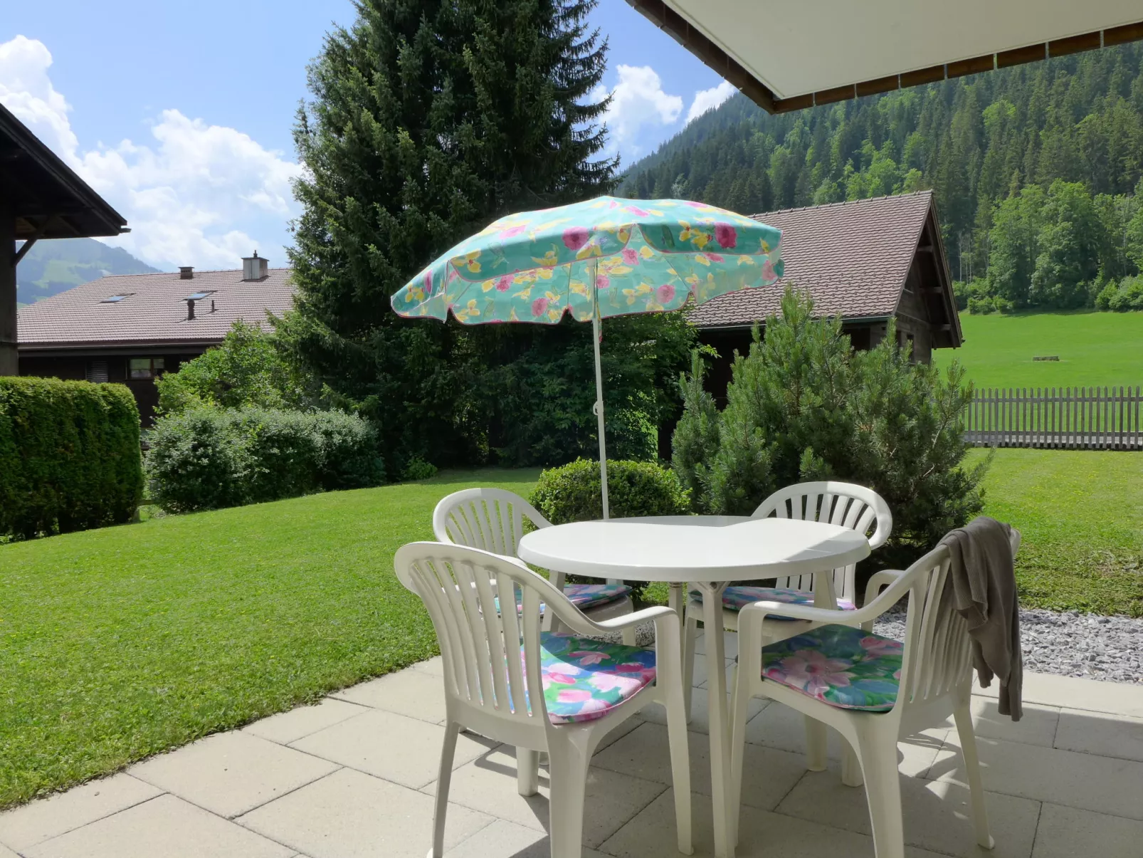 Chalet Simmental P-3-Outside