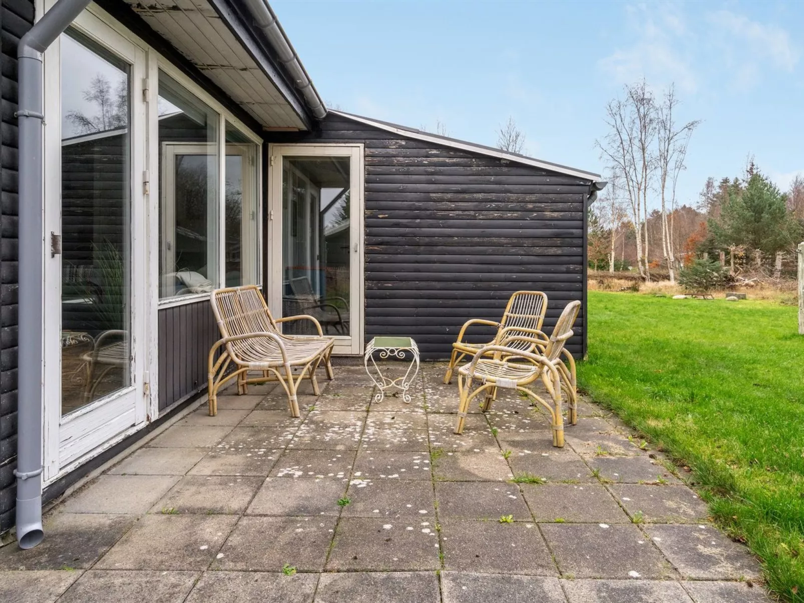 "Sadie" - 1.3km from the sea-Outside