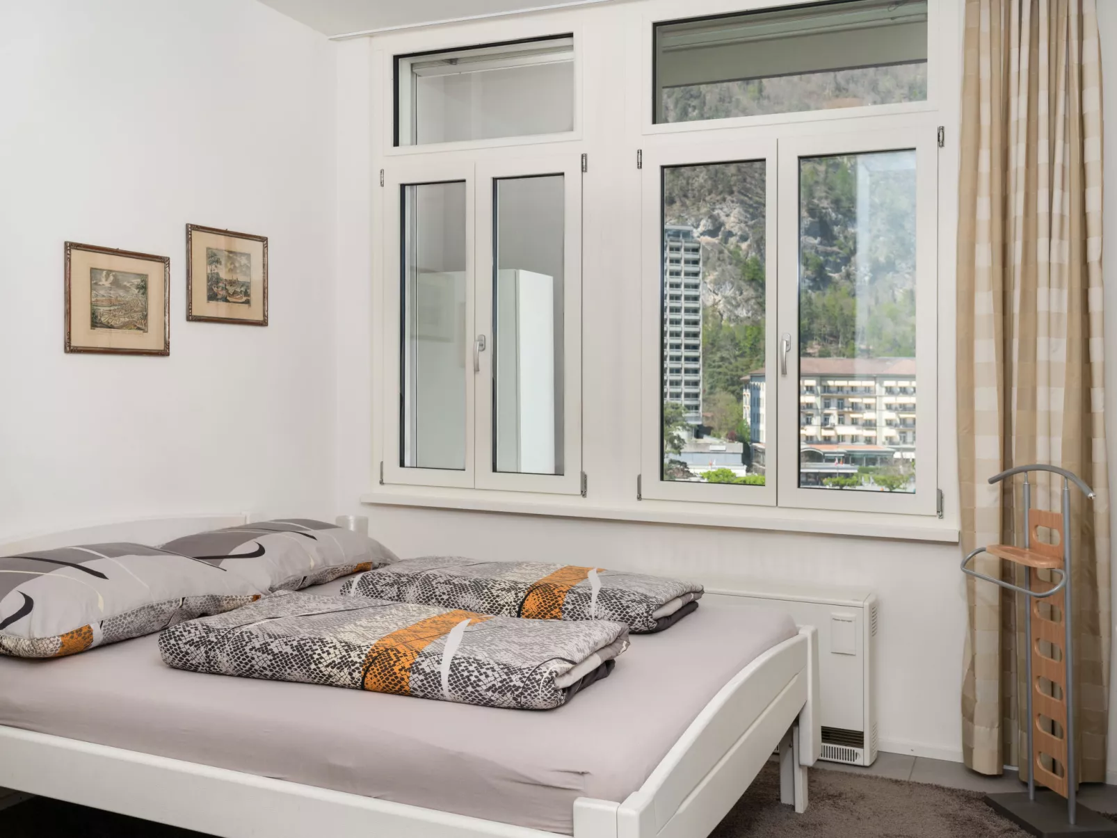 Victoria View-Inside