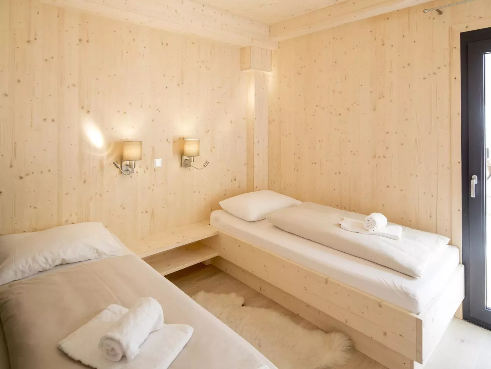 Superior # 02 Sauna&Sprudelwanne innen-Inside