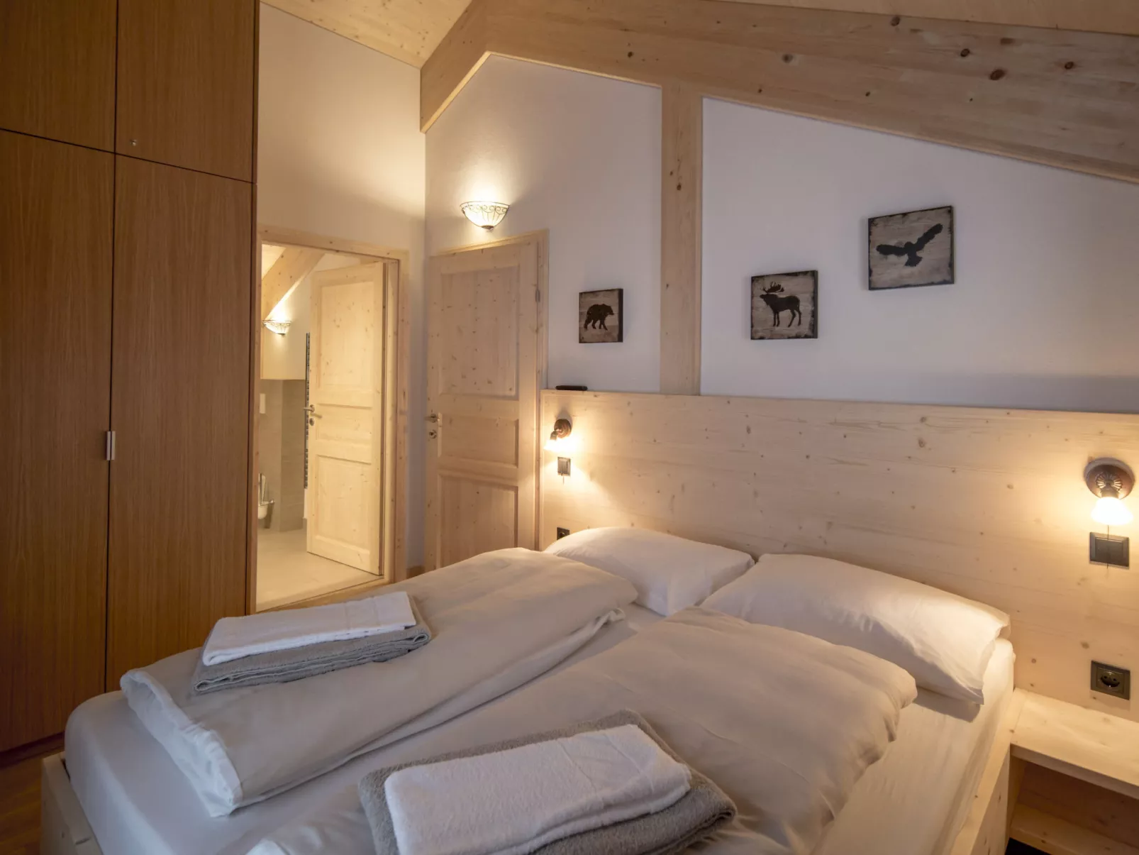 Superior # 02 Sauna&Sprudelwanne innen-Inside