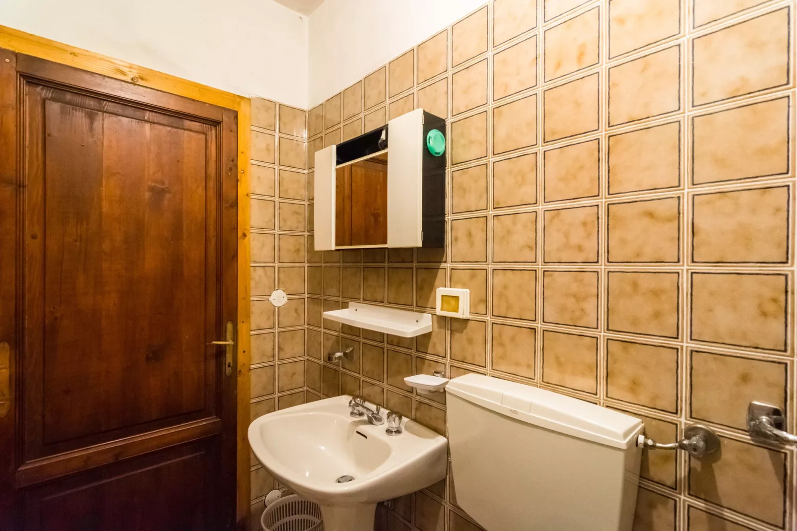 Chiostro-Bathroom