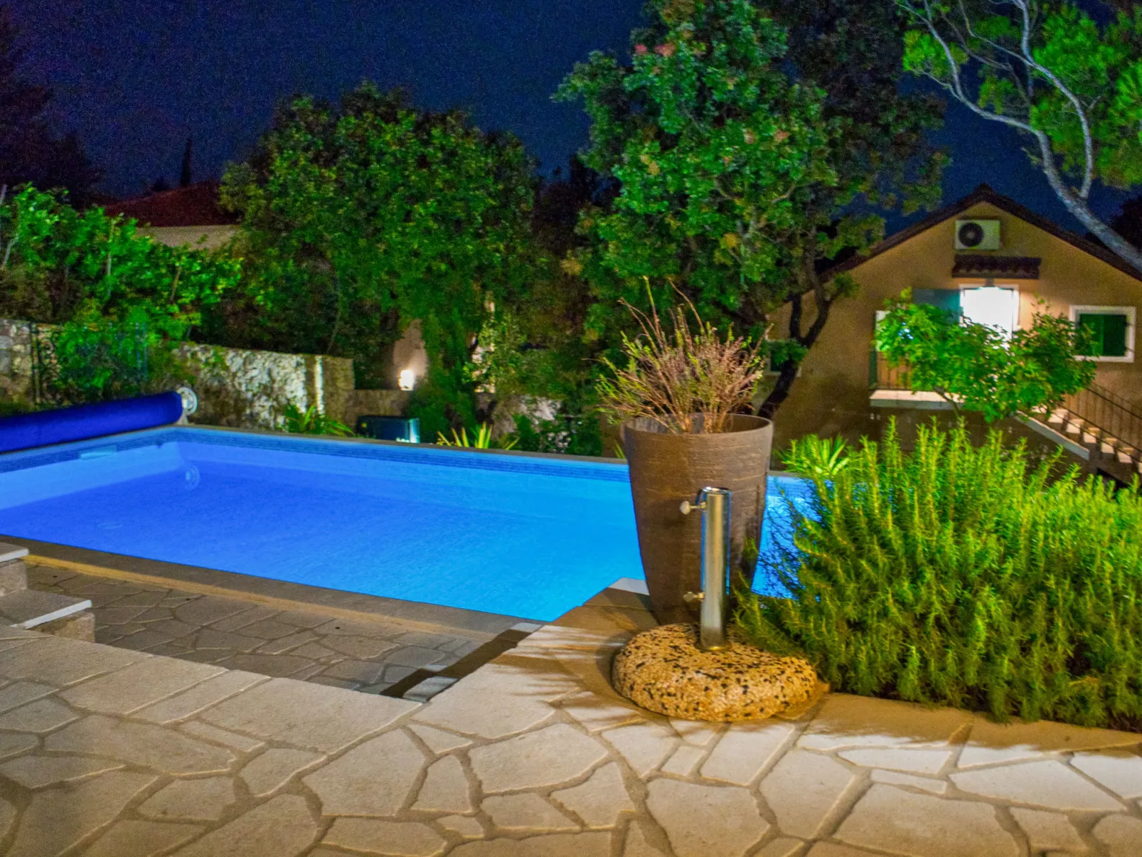 Villa Mo-Re-Draußen