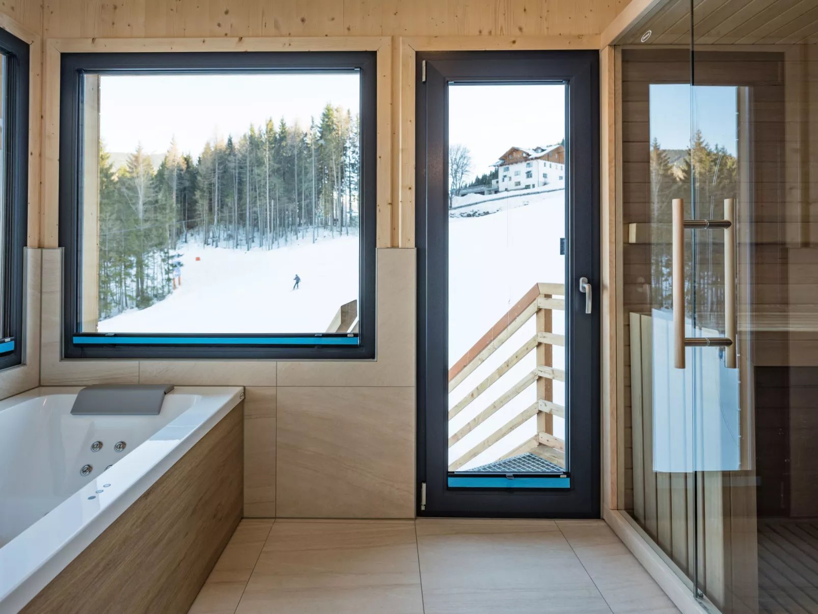 Premium # 09 mit Sauna & Swim Spa-Inside