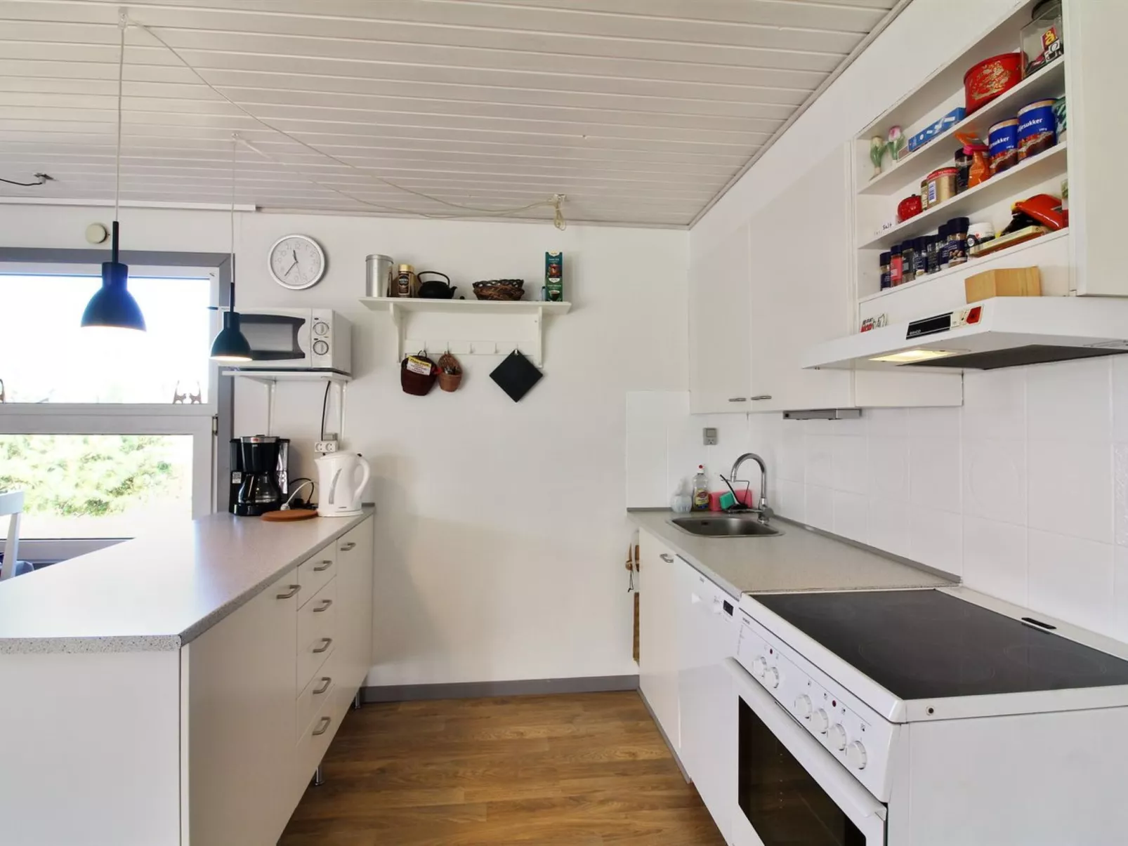 "Nariman" - 650m from the sea-Inside