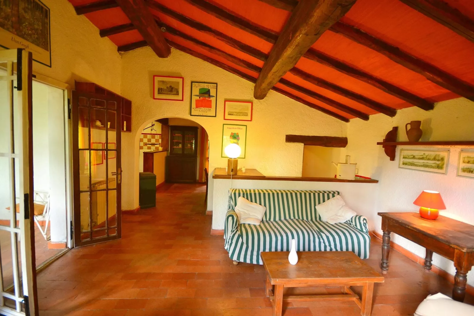 La Loggia-Living room