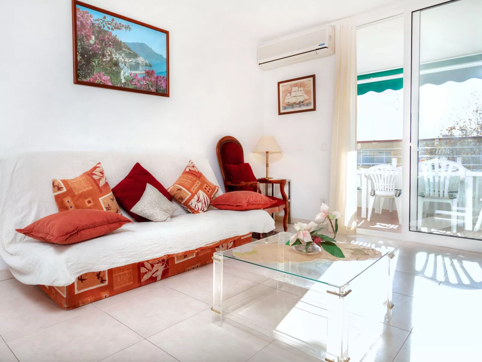 Marina Palace-Inside