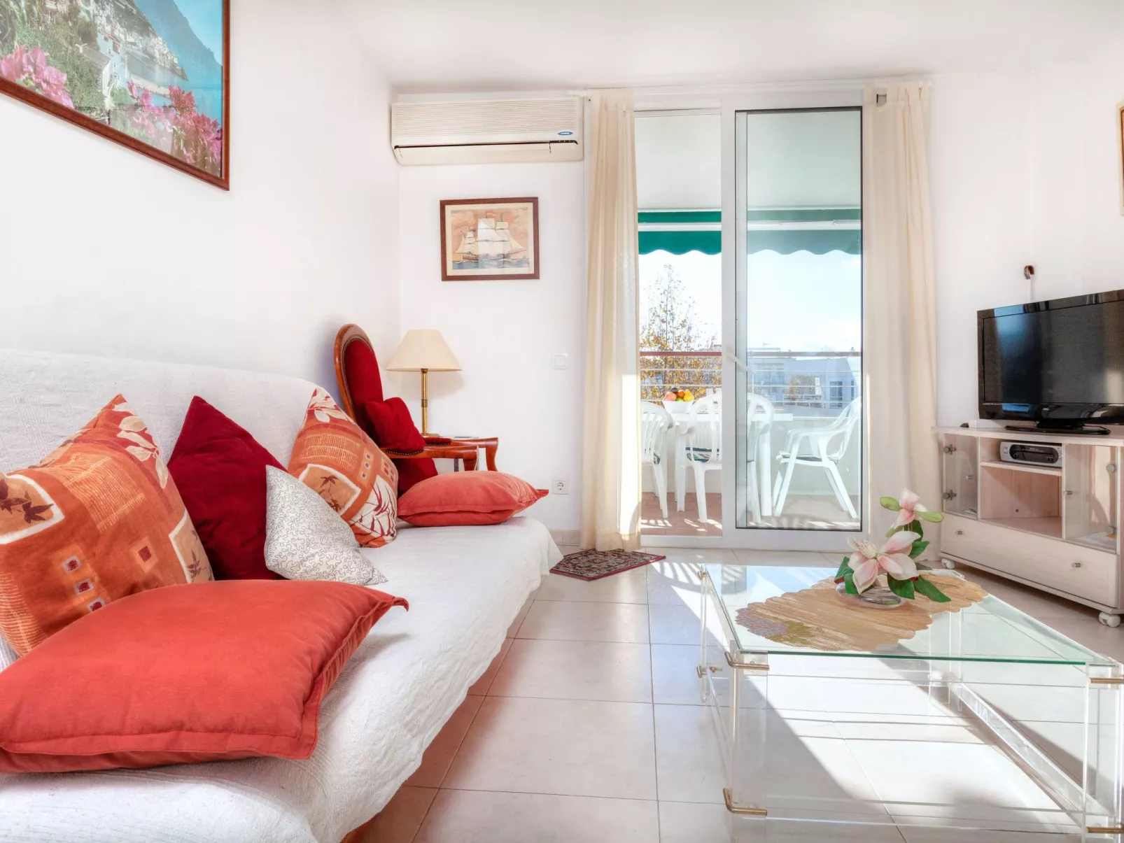 Marina Palace-Inside