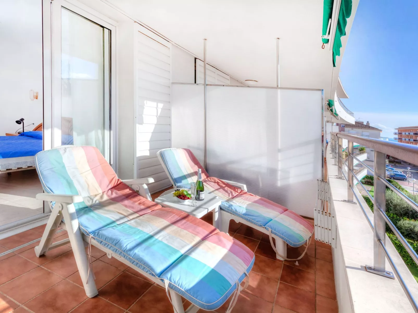 Marina Palace-Outside