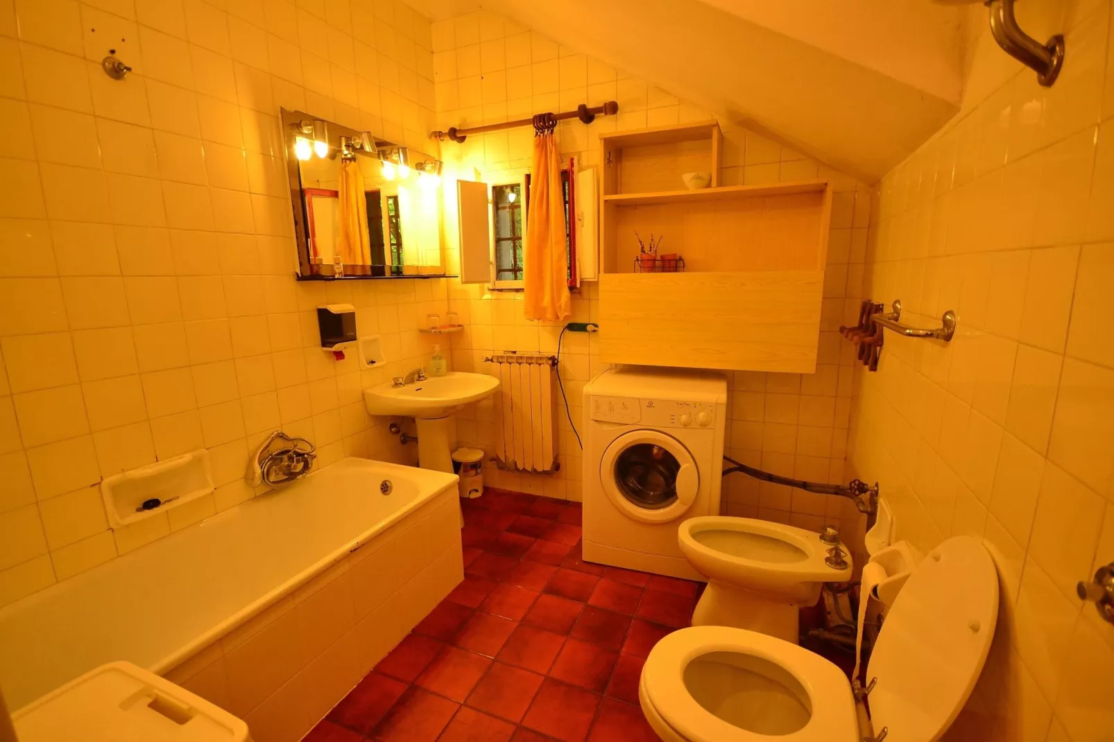 La Loggia-Bathroom