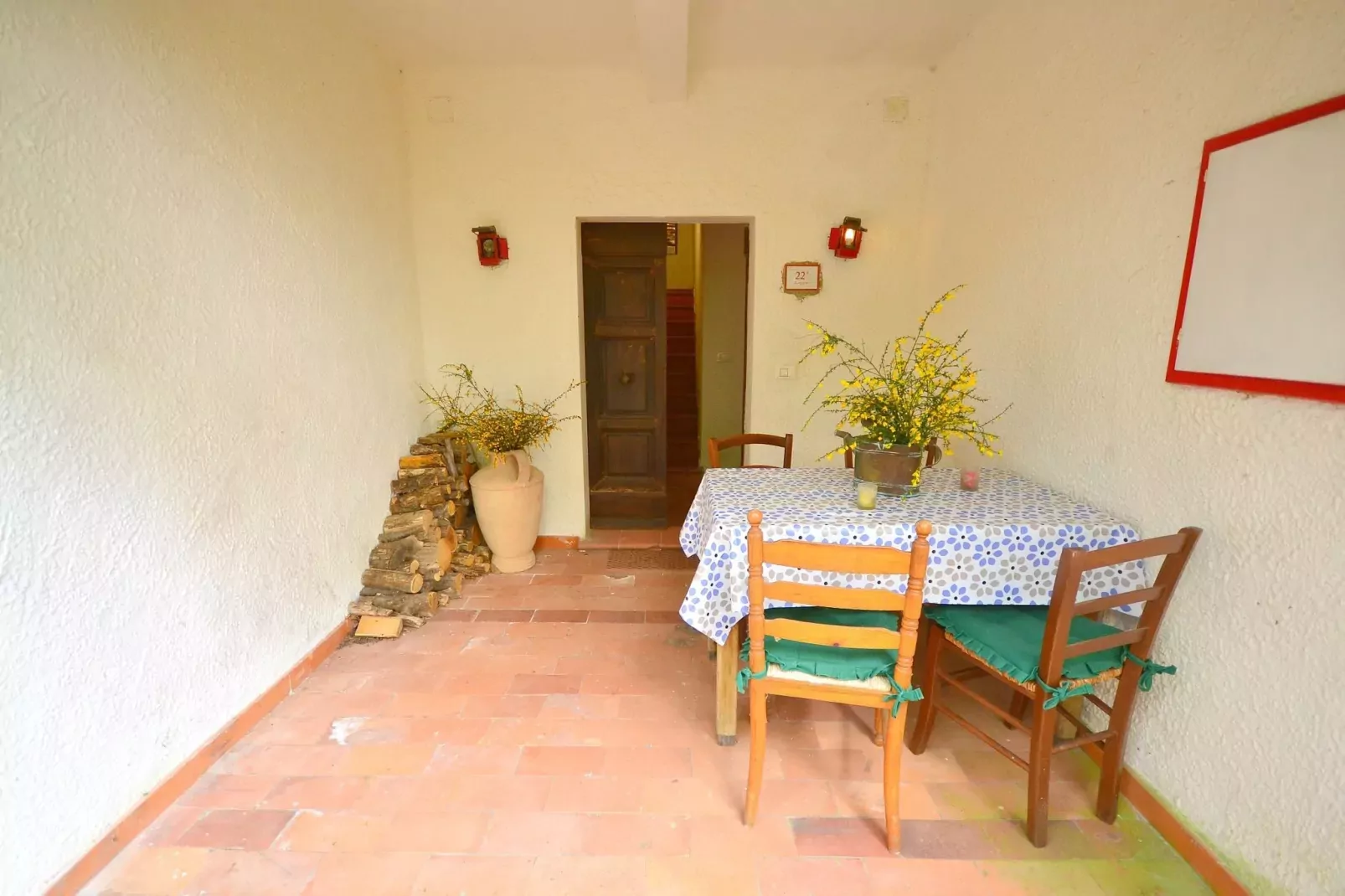 La Loggia-Terrace balcony