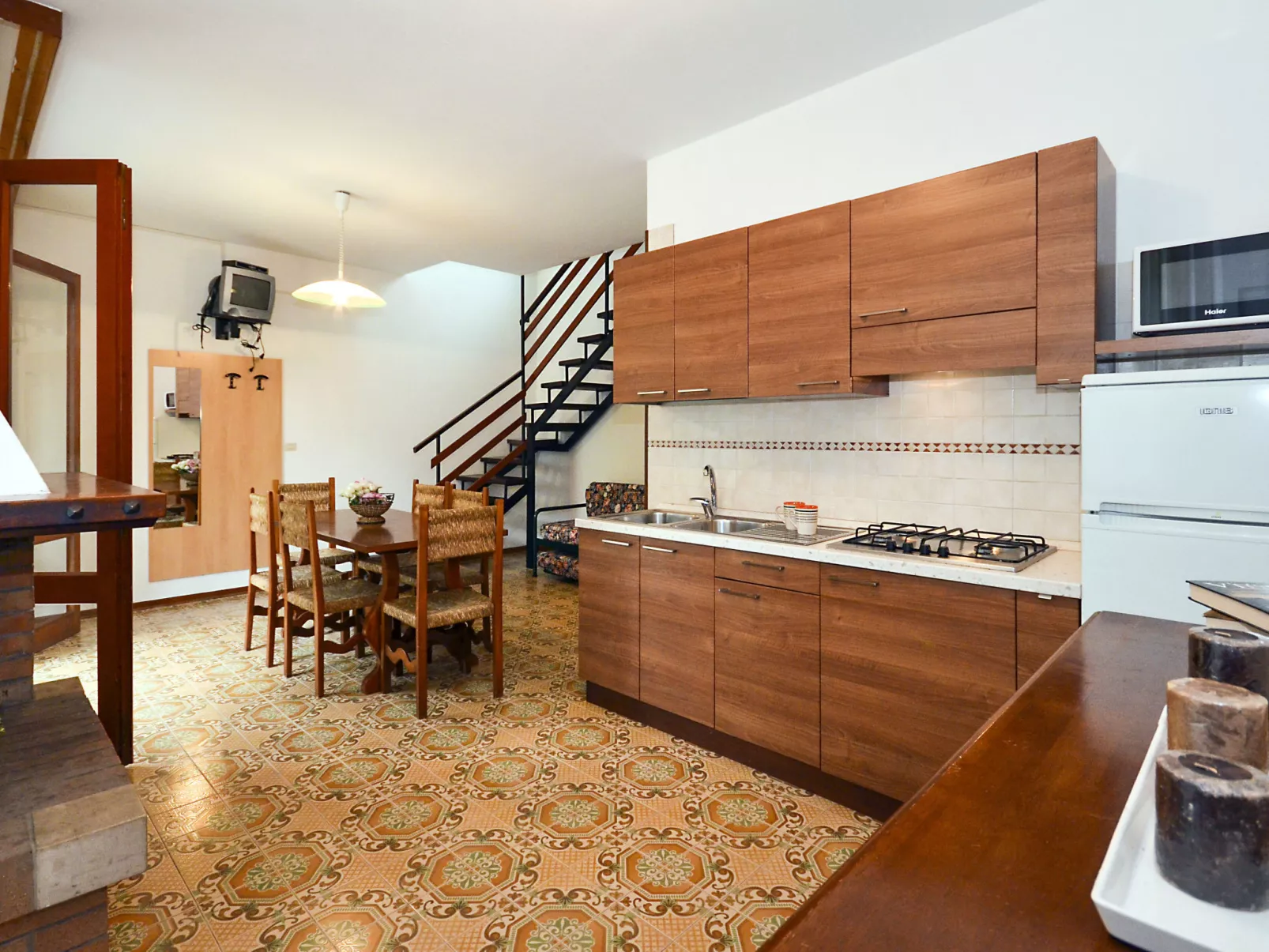 Villa Annamaria-Inside