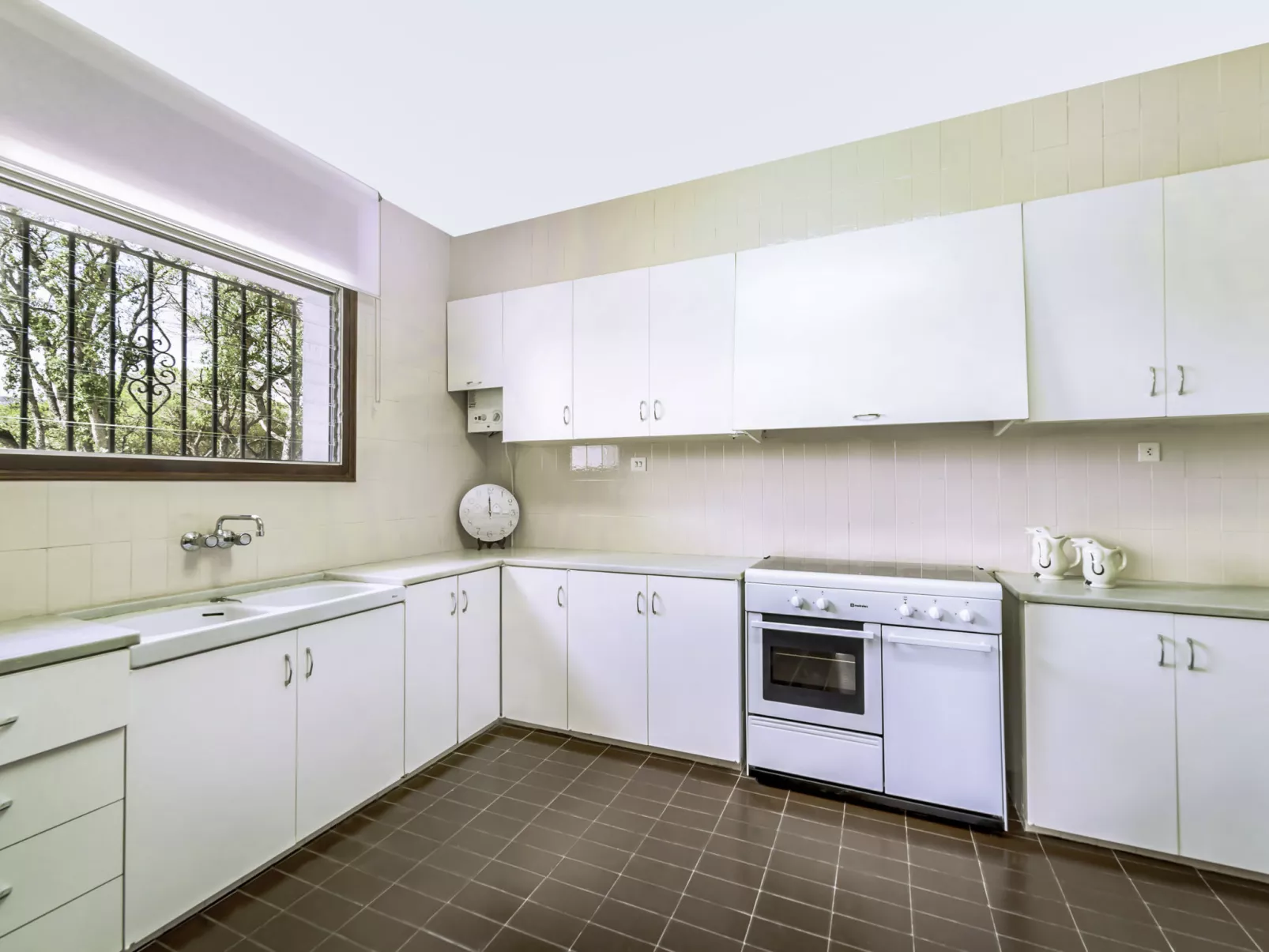 Gramoia-Inside