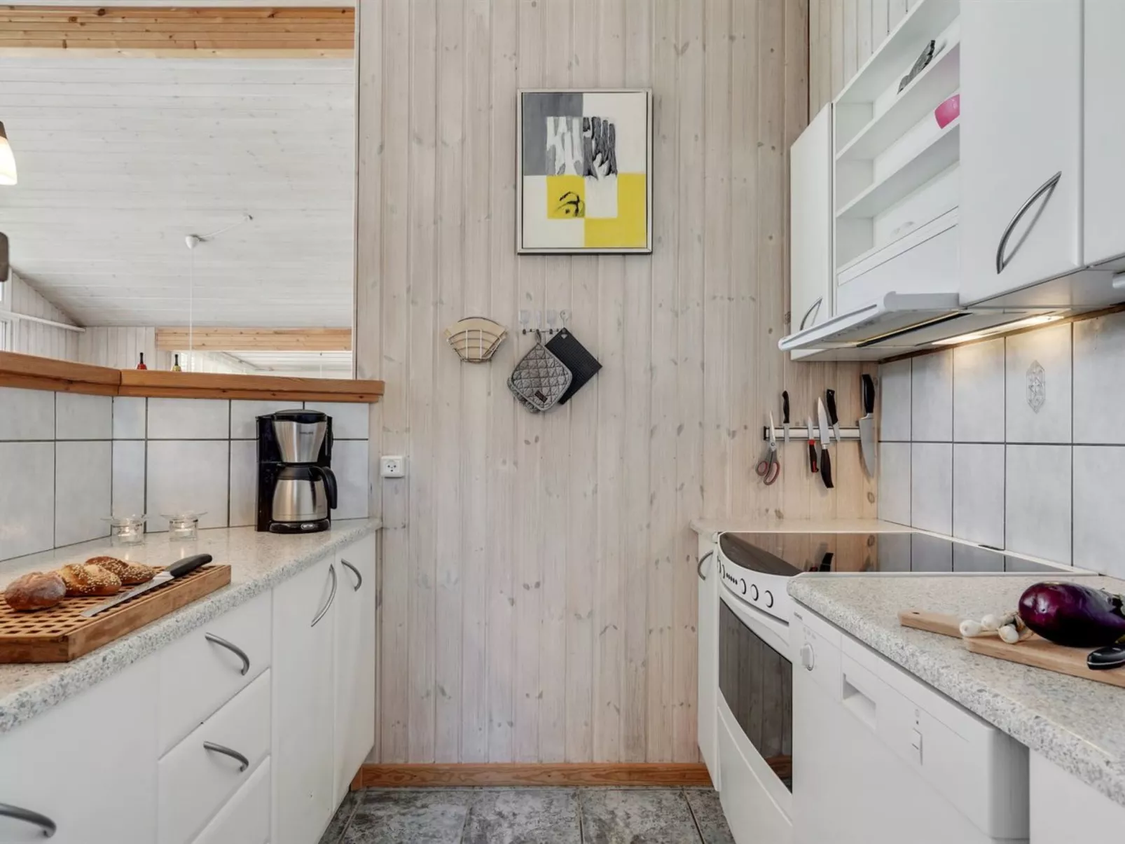 "Sonke" - 500m from the sea-Inside