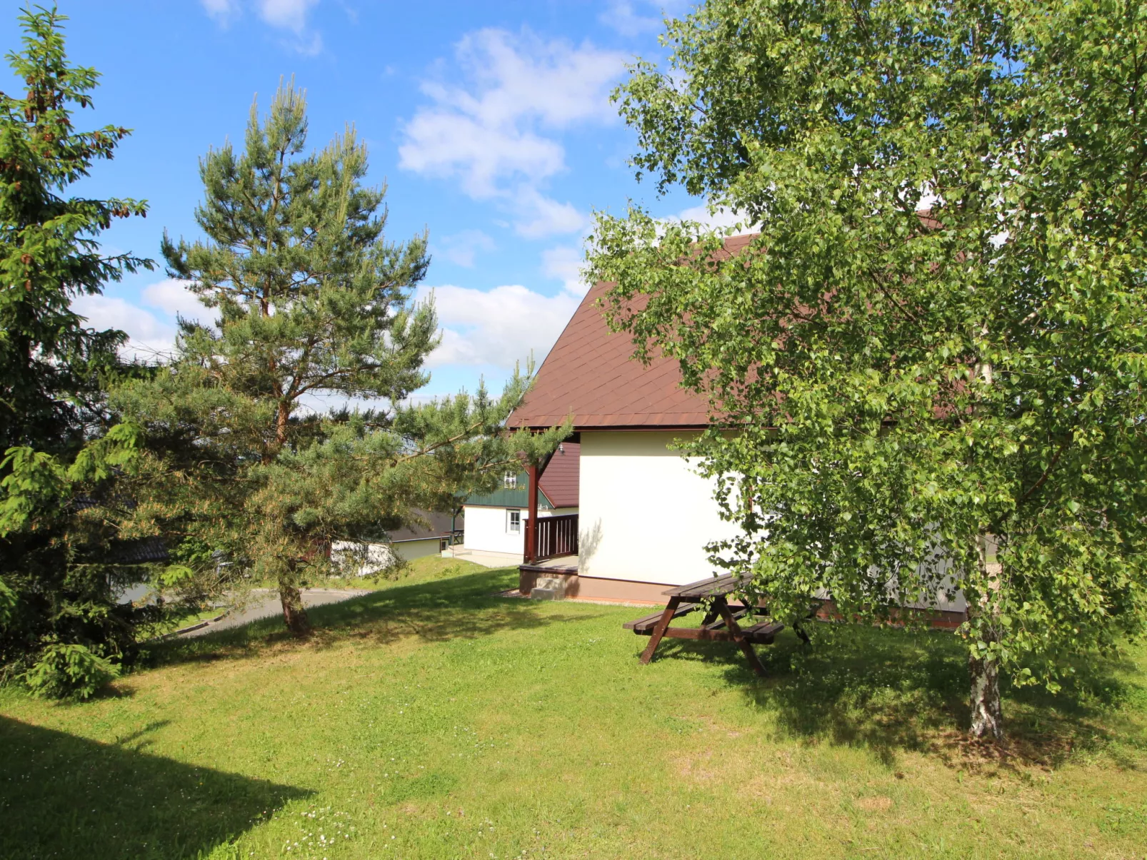 Holiday Hill-Draußen