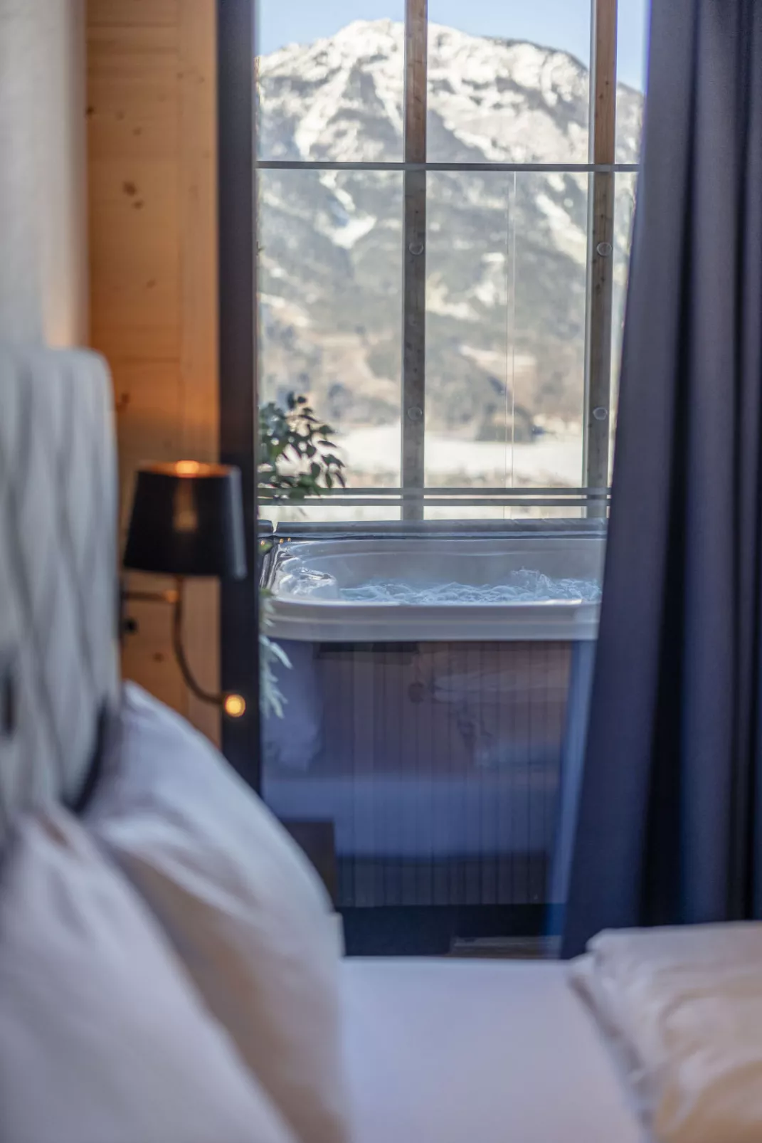 Superior mit Sauna & Außenbadewanne-Inside