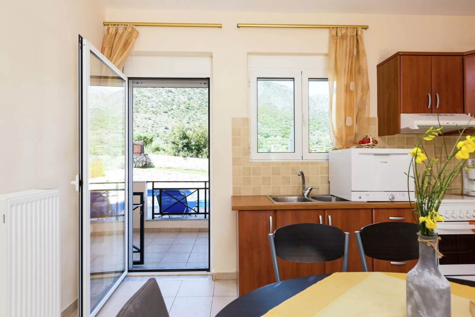 Villa Nikolas-Kitchen