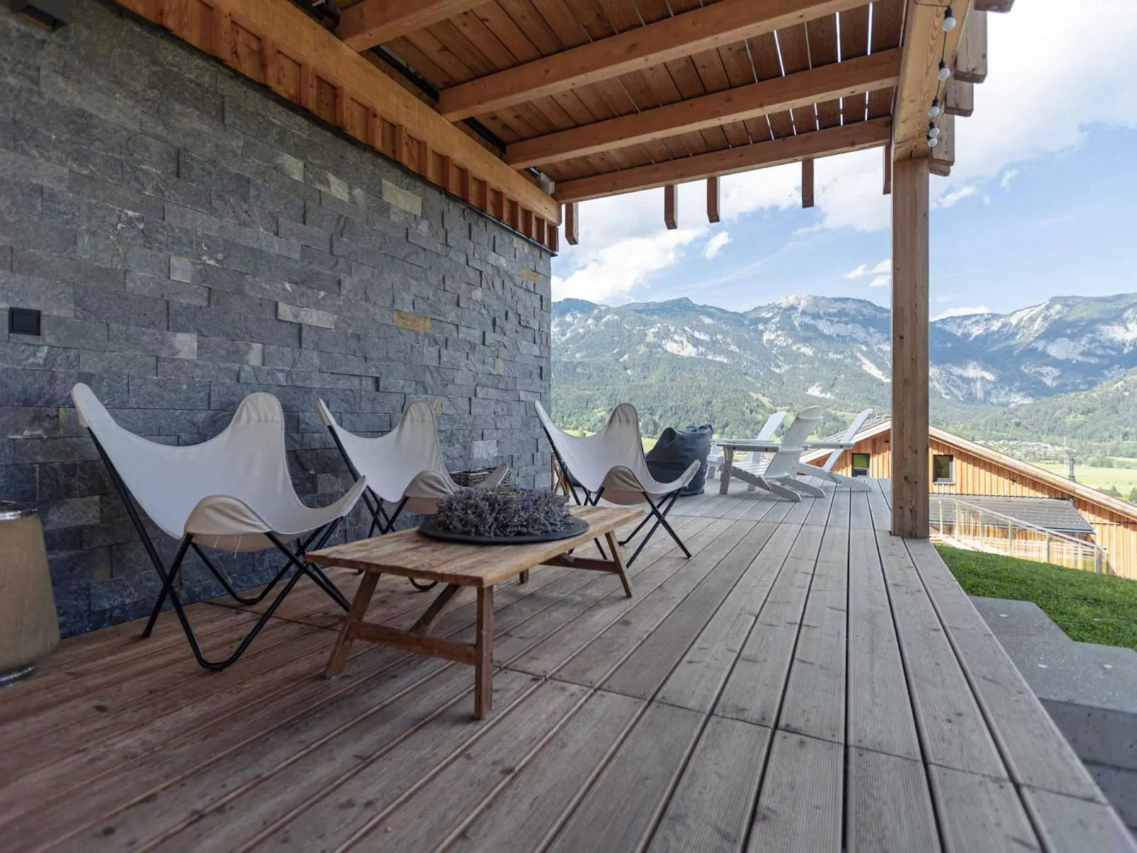 Premium mit 5 Schlafzimmern, Sauna &Pool