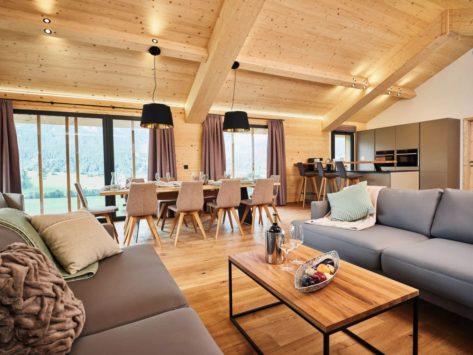 Premium mit 5 Schlafzimmern, Sauna &Pool-Inside