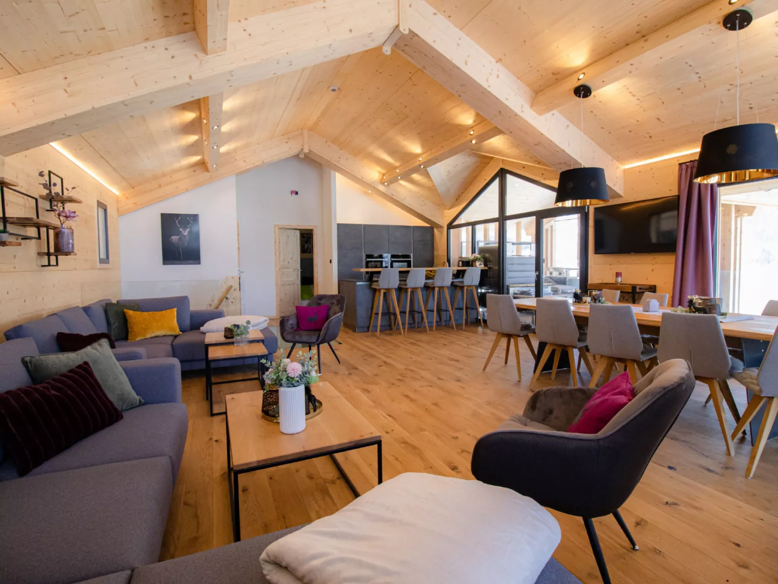 Premium mit 5 Schlafzimmern, Sauna &Pool-Inside