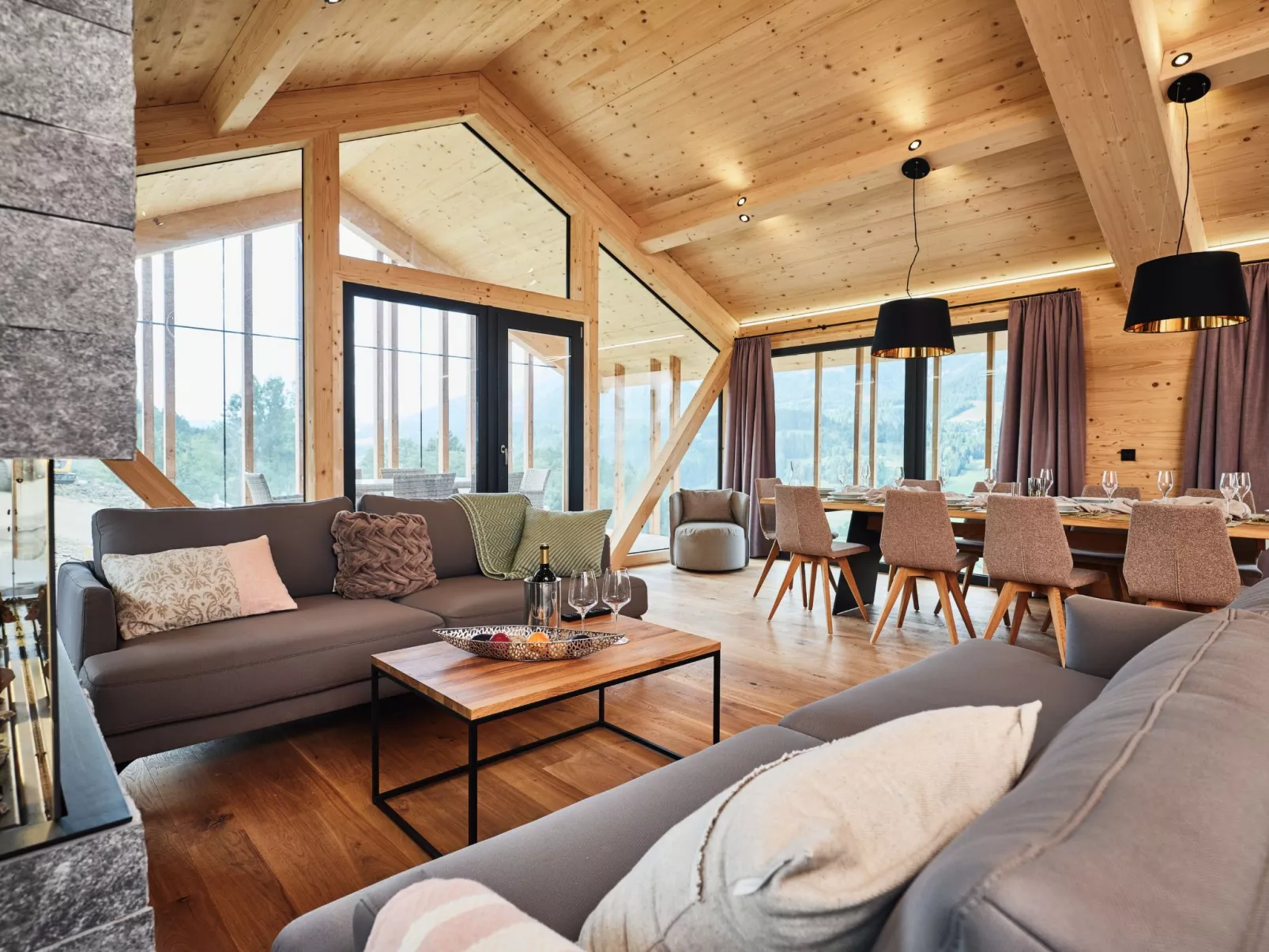 Premium mit 5 Schlafzimmern, Sauna &Pool-Inside