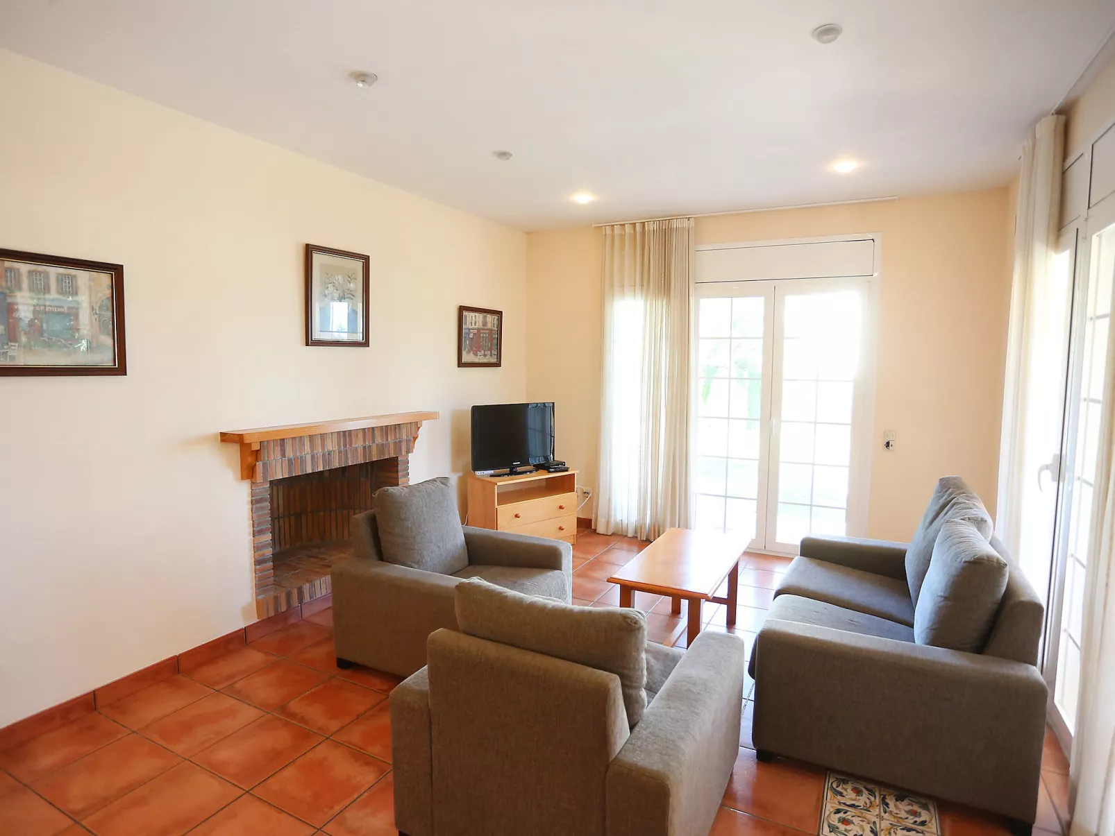 Villa Caleta-Inside