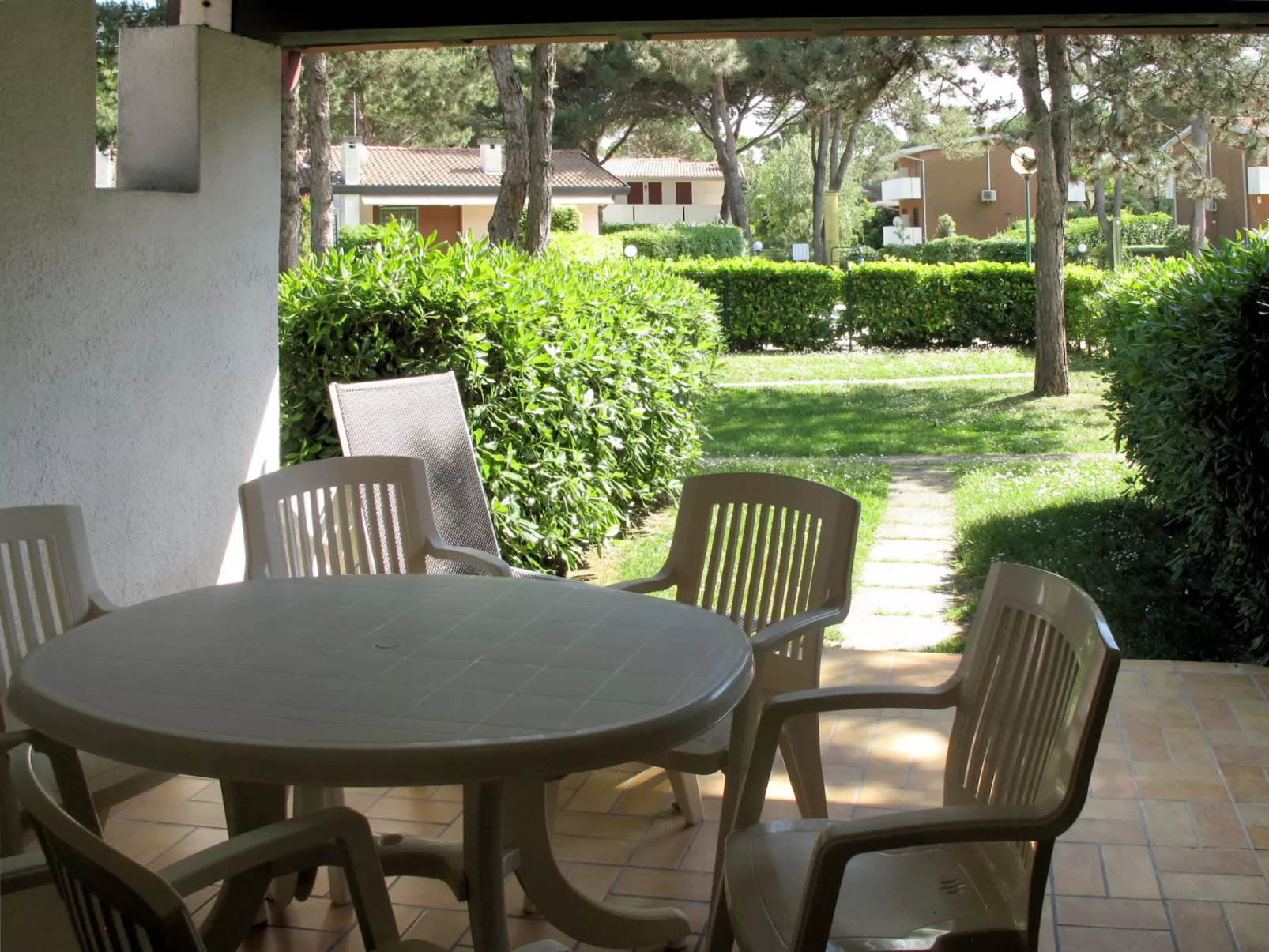 Club dei Pini-Outside