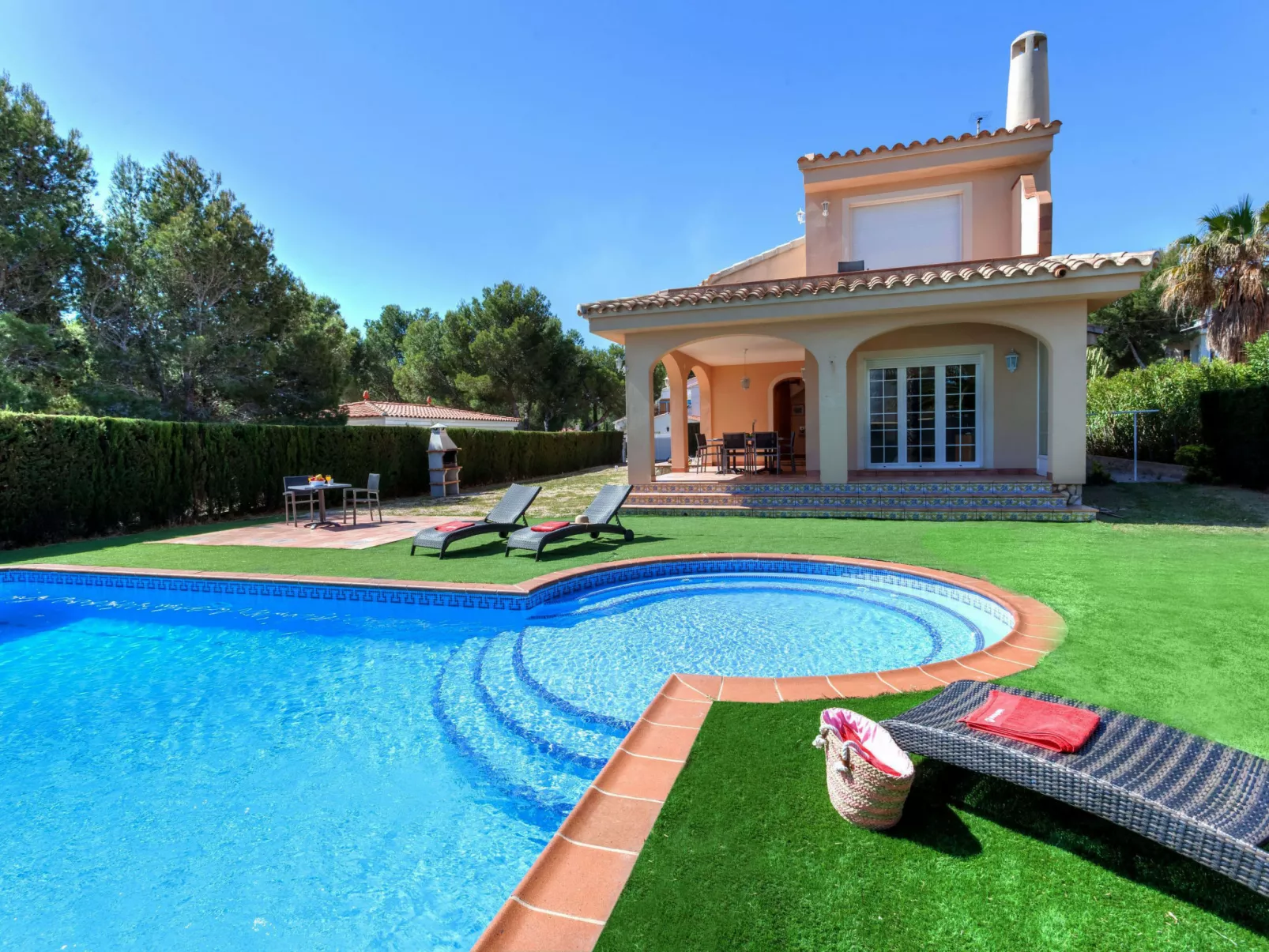 Villa Caleta-Outside