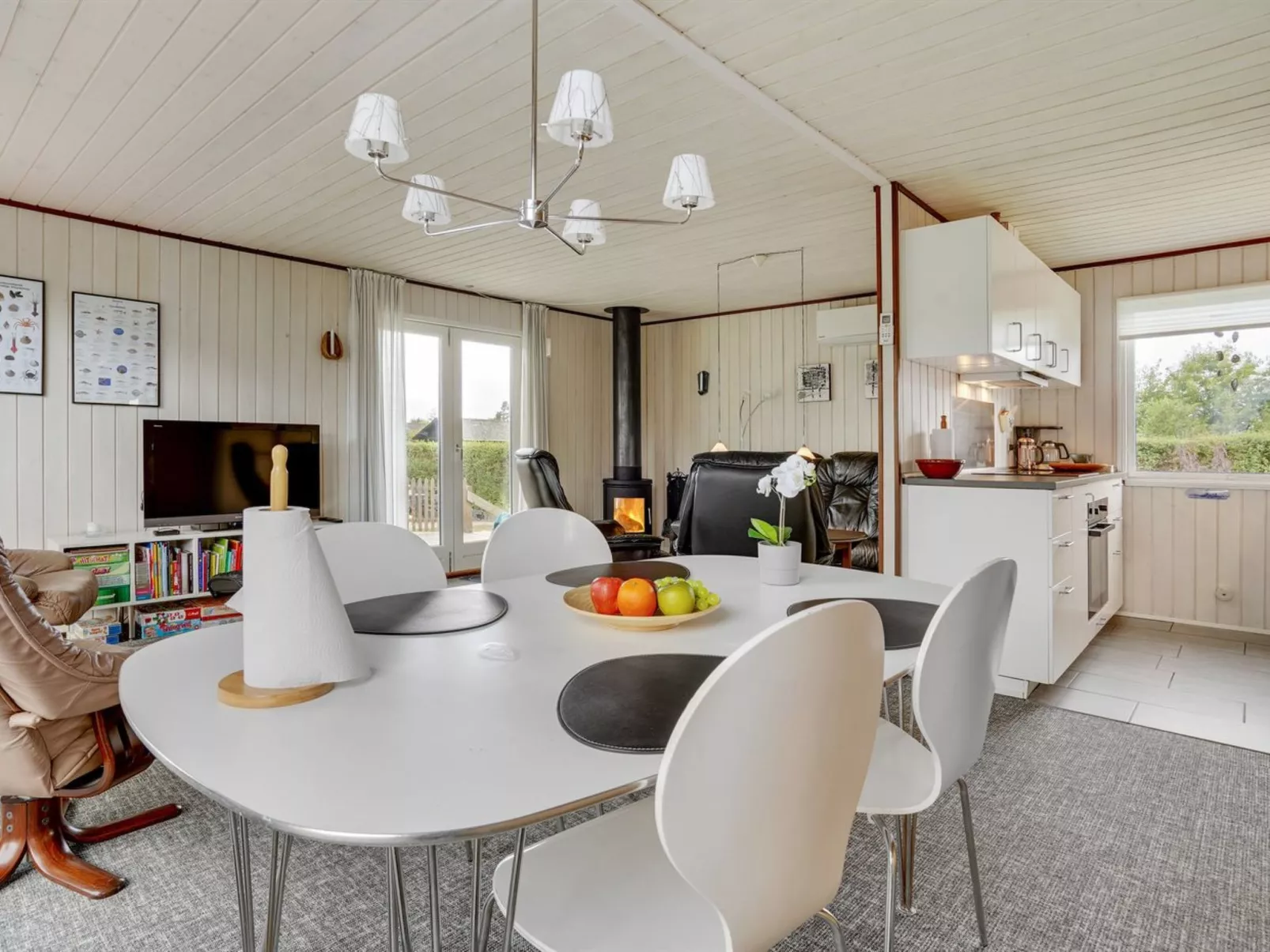 "Asya" - 600m from the sea-Drinnen