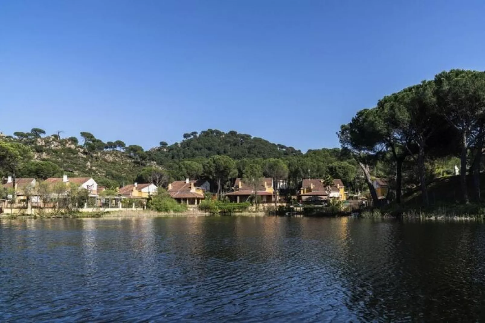 FH in las Jaras - CT 119 CO 4PAX-Water view