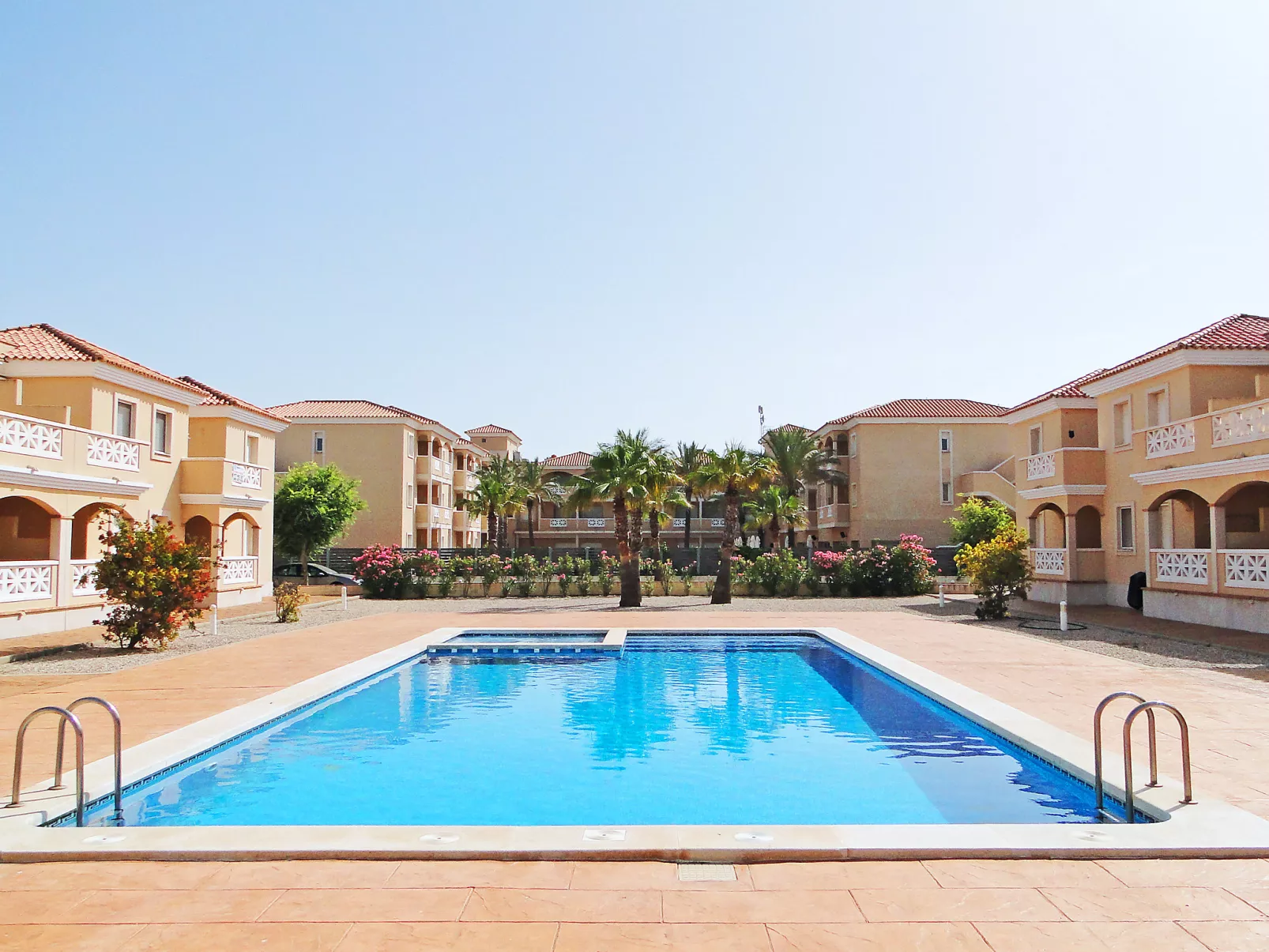 Res Mediterraneo-Dehors