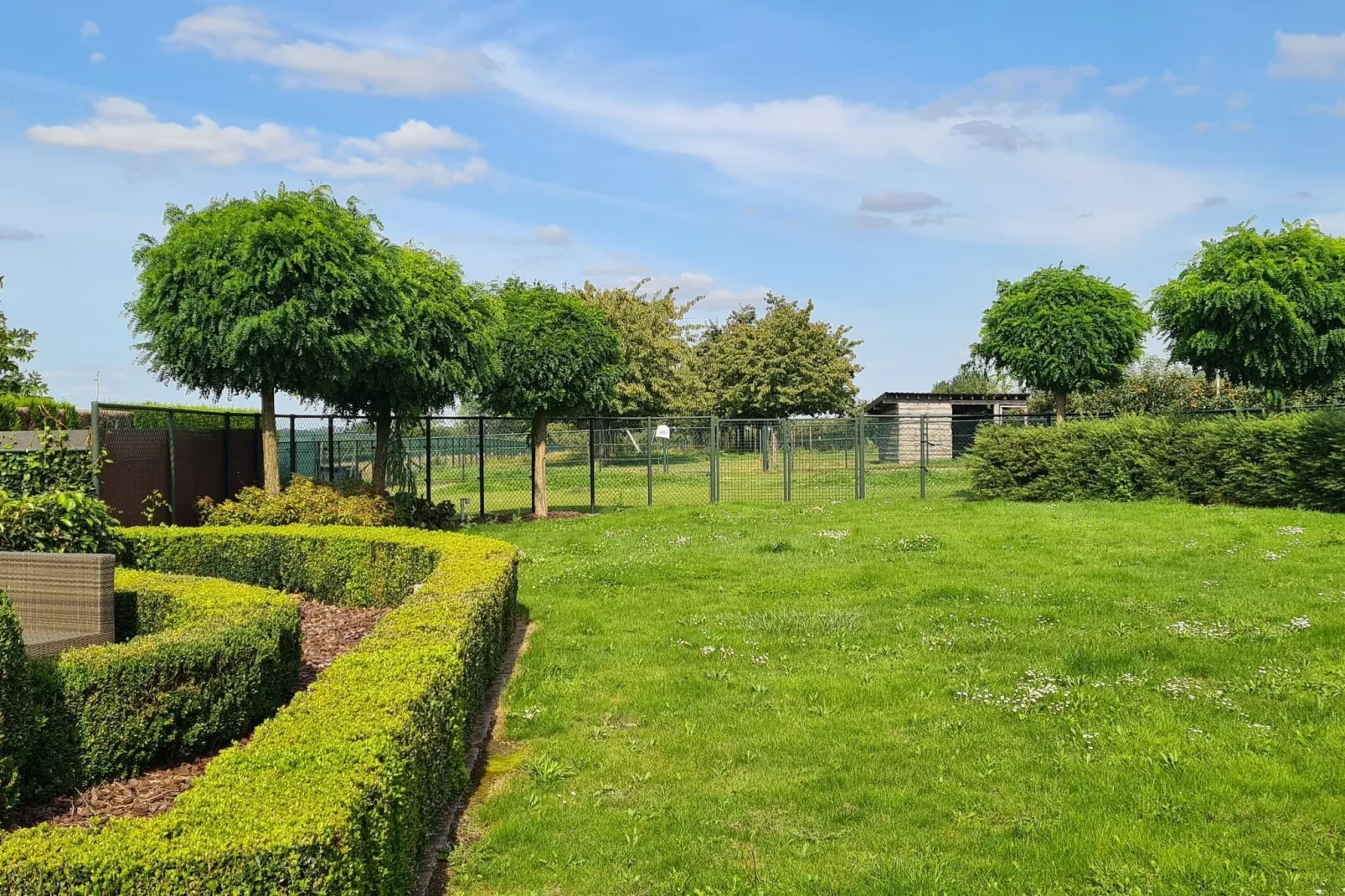 Hoeve Heiligenbron-Gardens summer