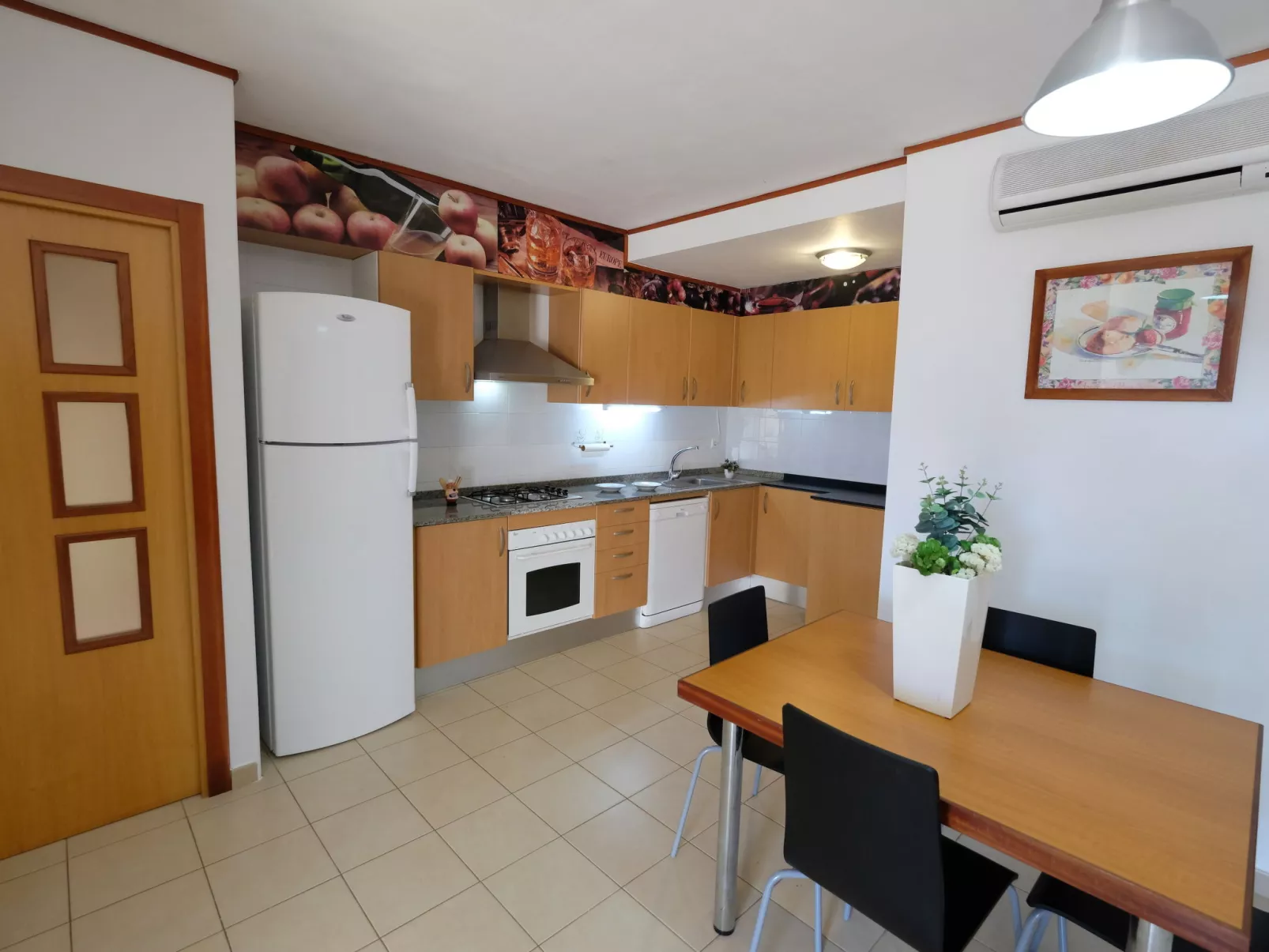 Res Mediterraneo-Inside