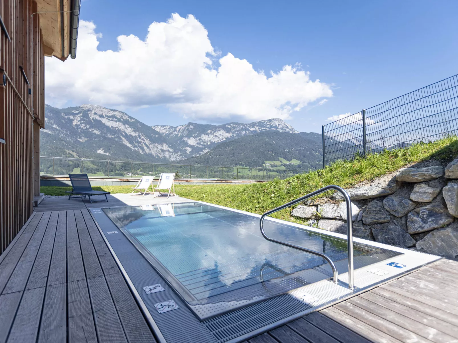 Premium mit 4 Schlafzimmern,Sauna&Pool-Outside