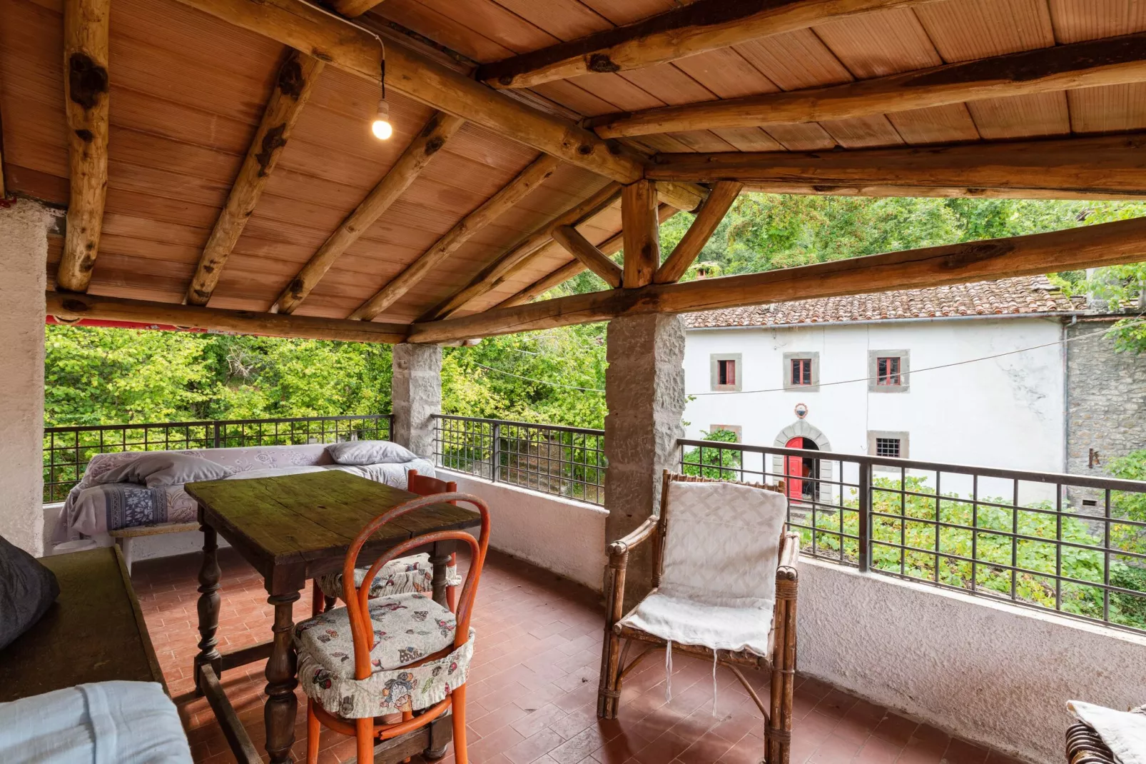 Bellona-Terrace balcony