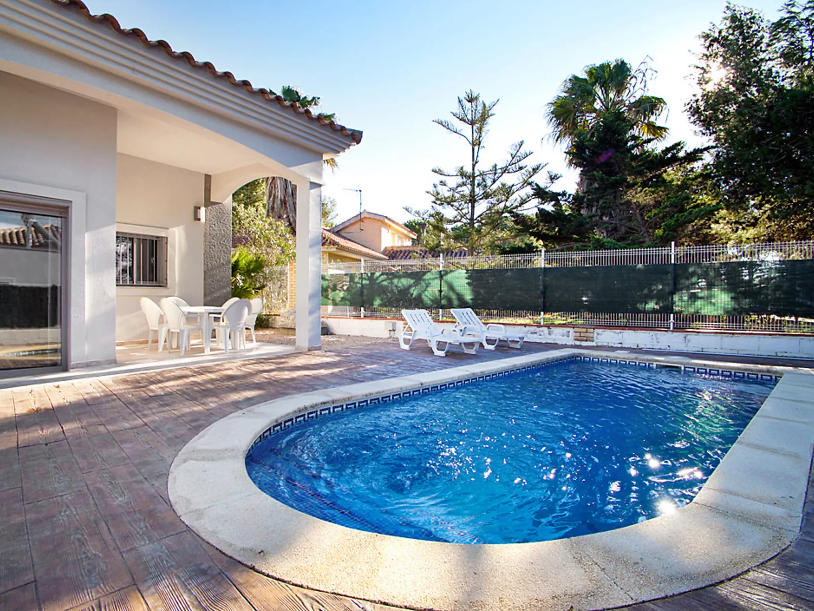 Gaviota 1-Outside