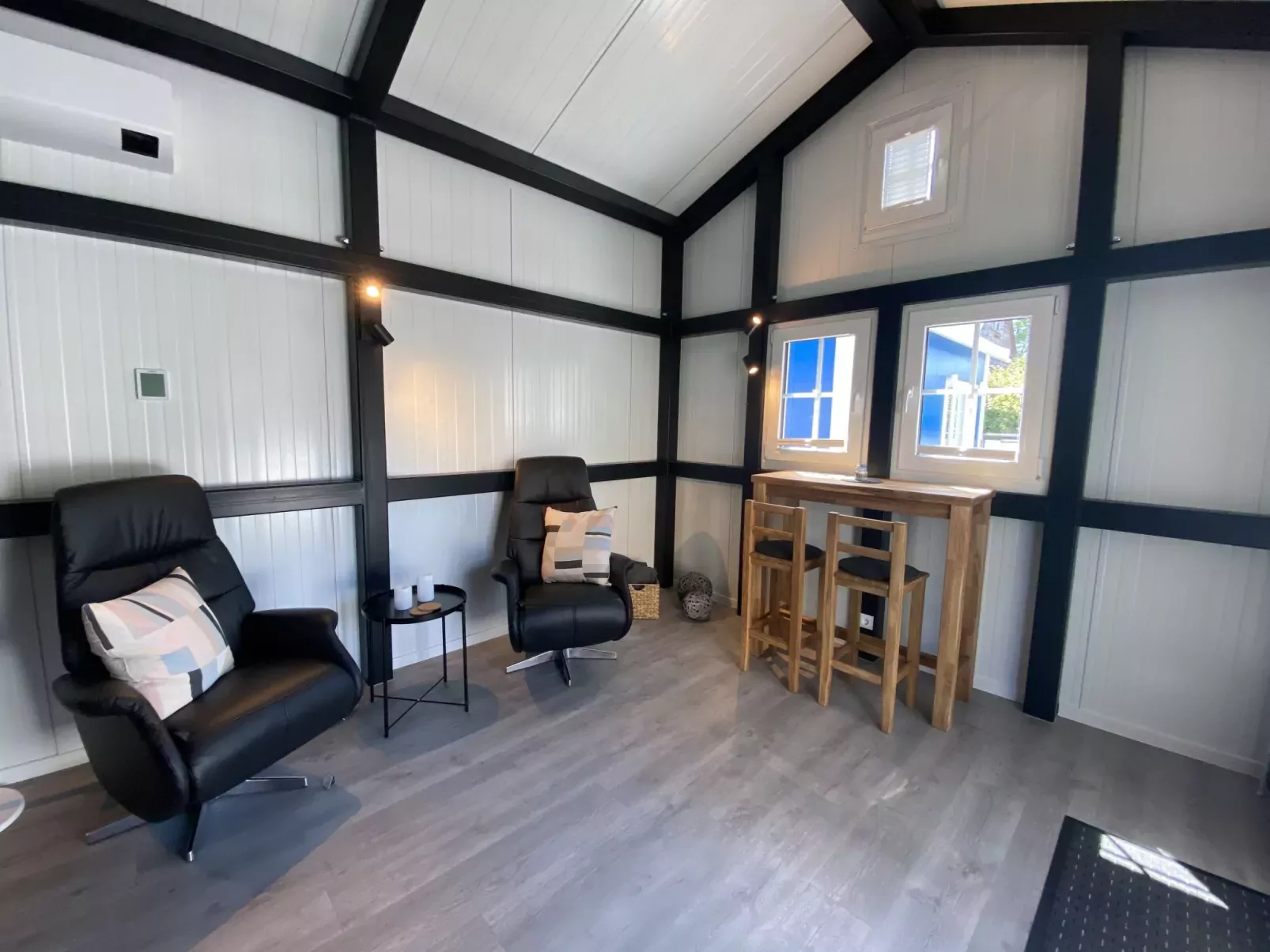 Tiny Haus Westerwald 16 Red-Inside