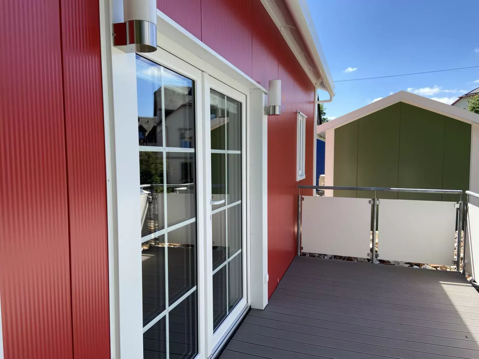 Tiny Haus Westerwald 16 Red-Outside