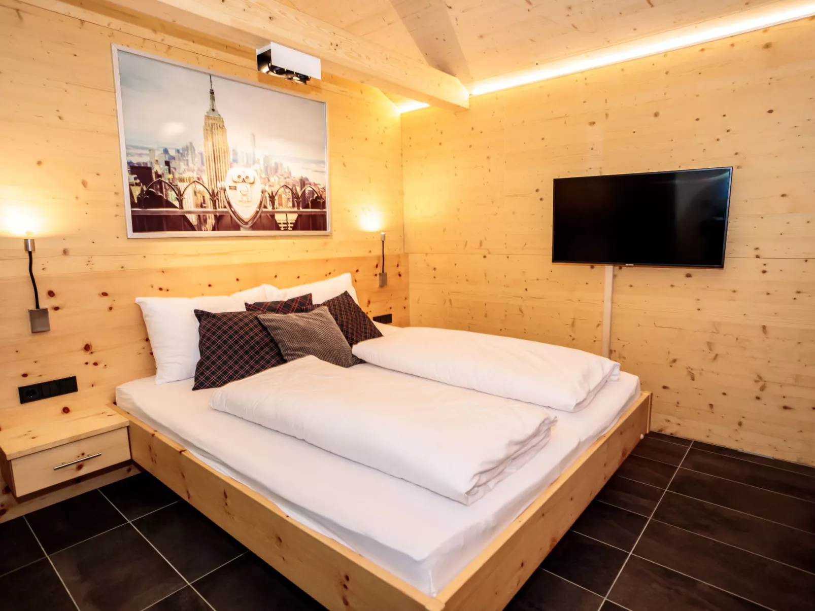 Premium mit Sauna & Außenbadewanne