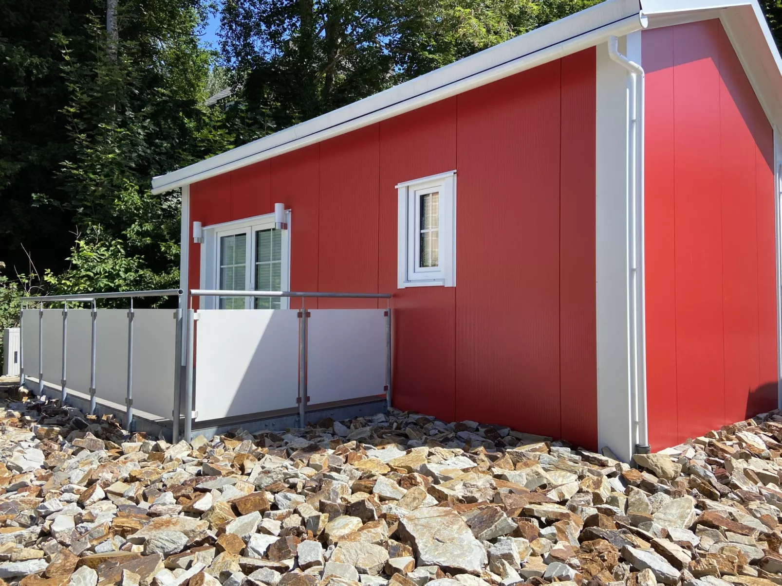 Tiny Haus Westerwald 16 Red-Outside