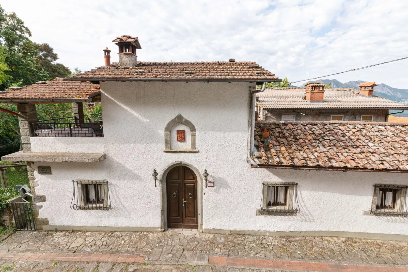 Bellona-Exterior summer